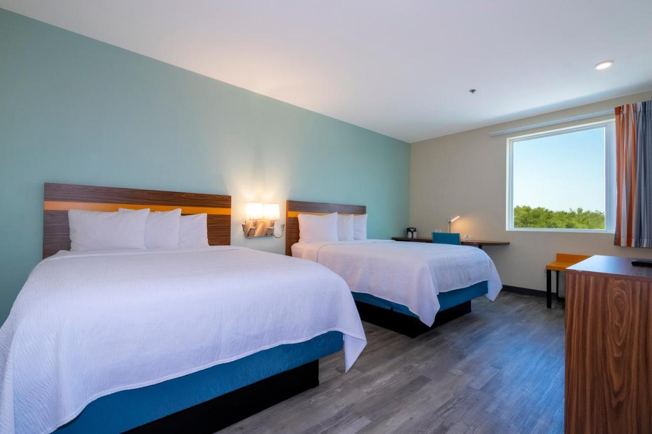 Quarto Empresarial com 2 Camas Queen-size - Não Fumadores