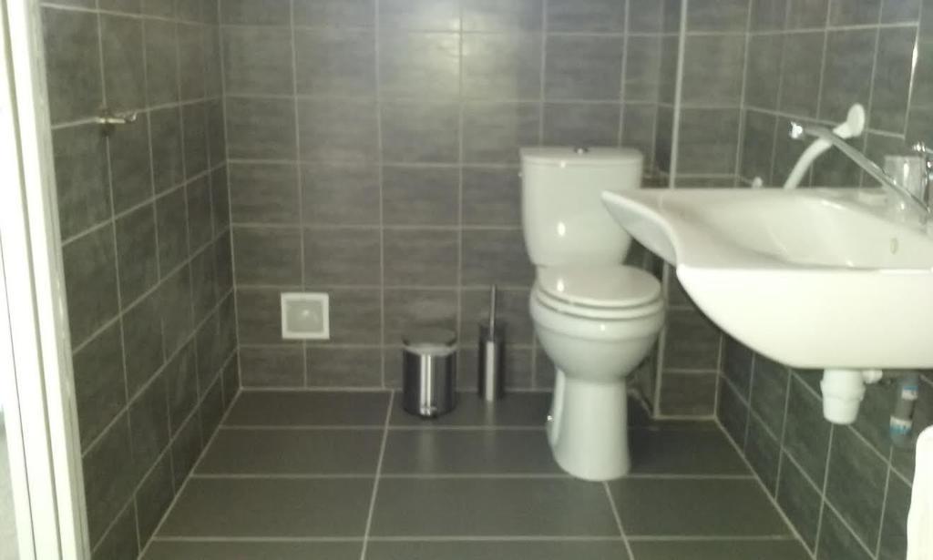 Chambre Double - Accessible aux Personnes à Mobilité Réduite