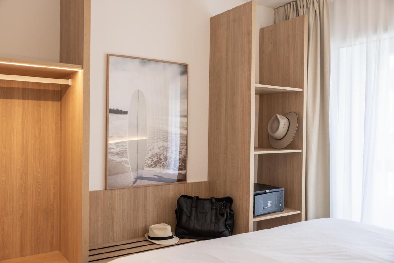 Apartment with Terrace,1498897675:JPEG