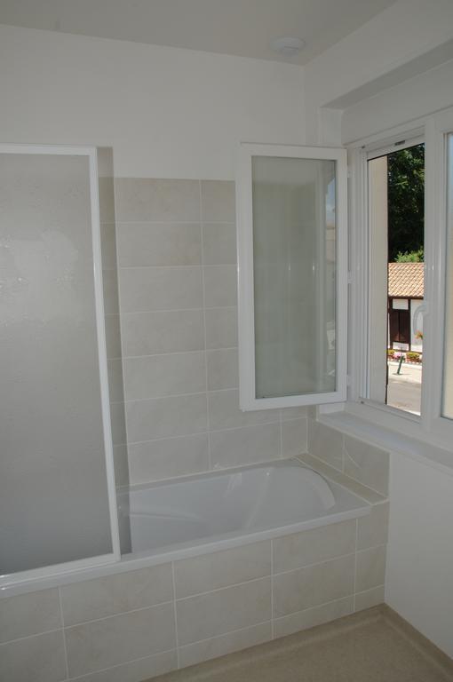 Chambre Triple avec Baignoire