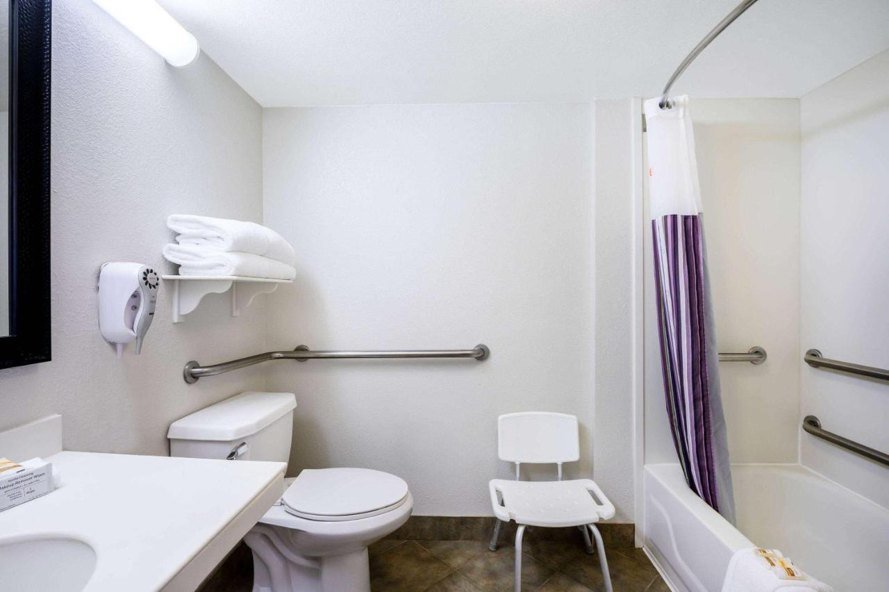 King Room - Mobility Accessible/Pet-Friendly/Non-Smoking