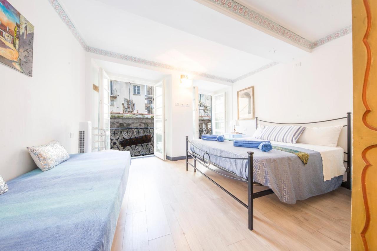 Dreibettzimmer mit eigenem Bad