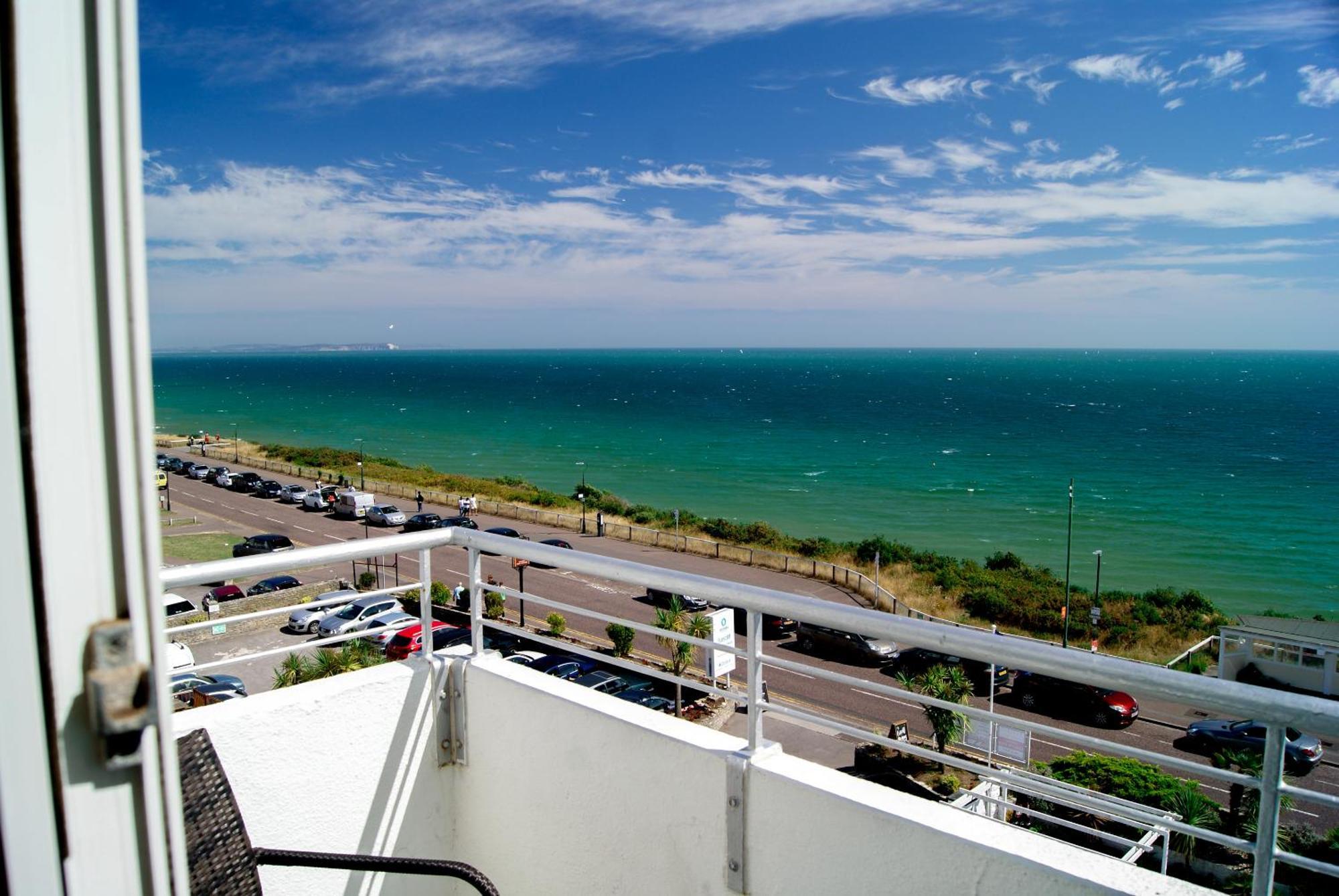 Familienzimmer mit Meerblick (2 Erwachsene + 1 Kind)