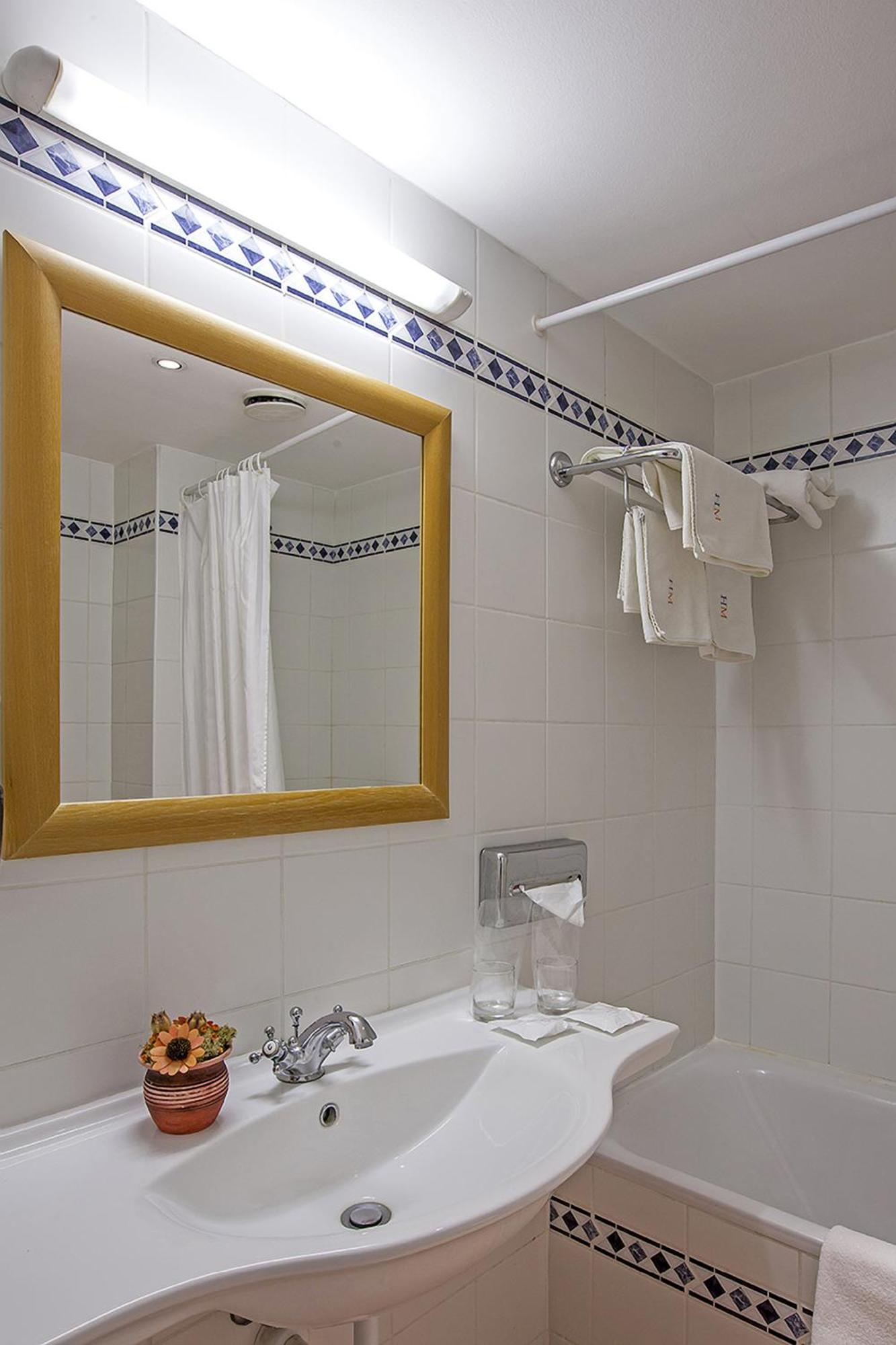 Standard Twin Room,1433481988:JPEG