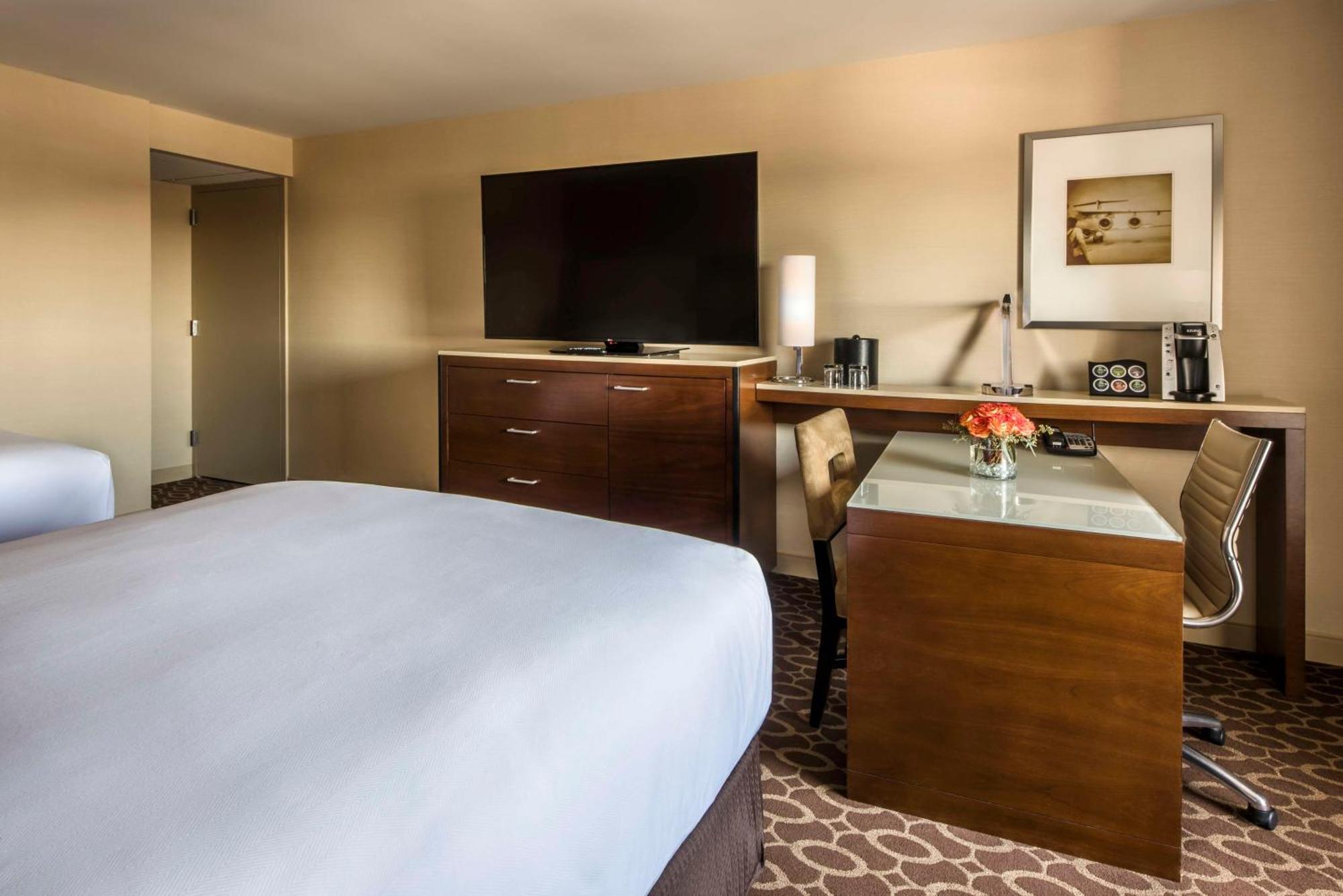 Double Room with Two Double Beds and Balcony