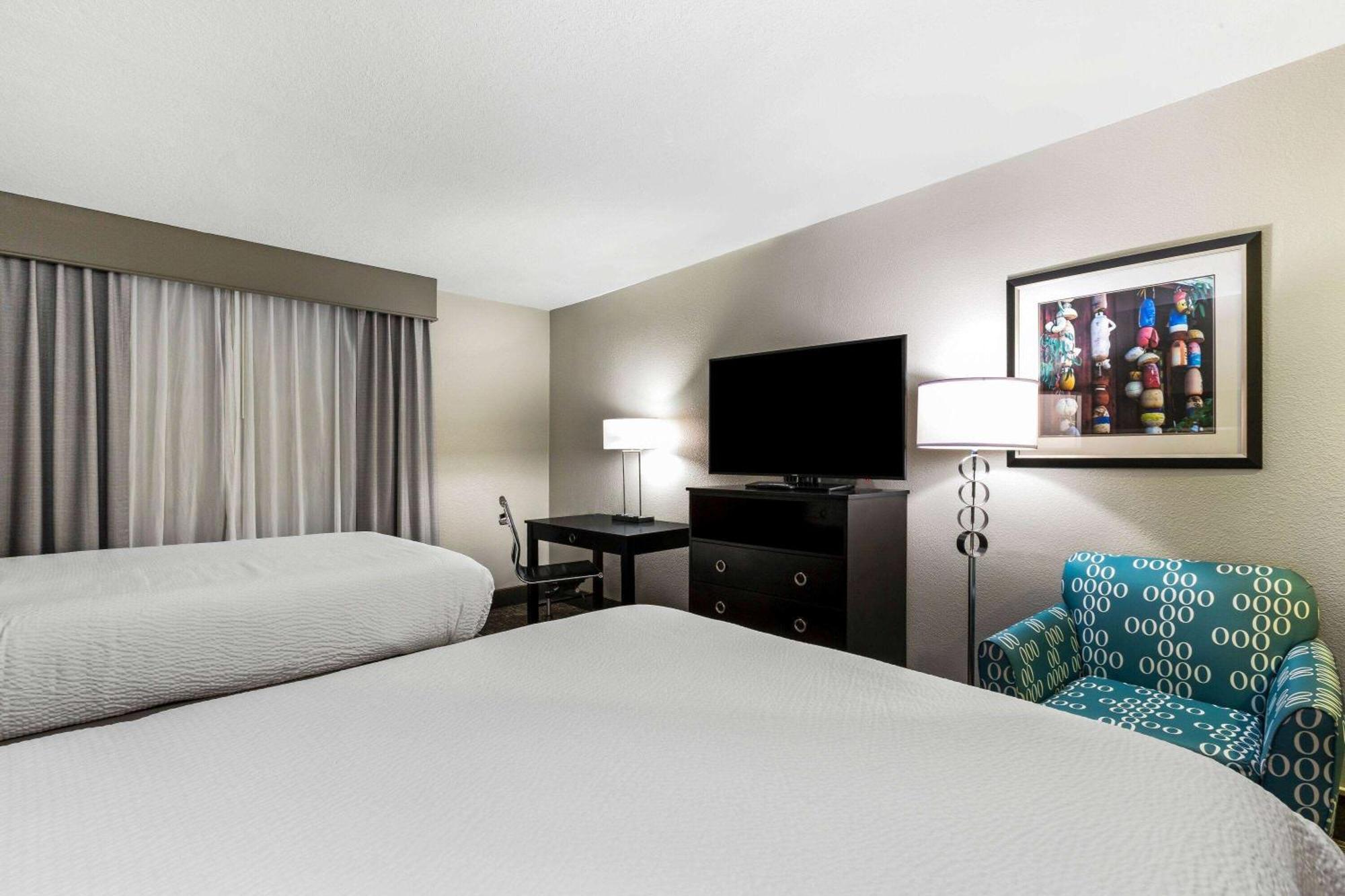 Queen Room with Two Queen Beds - Non-Smoking