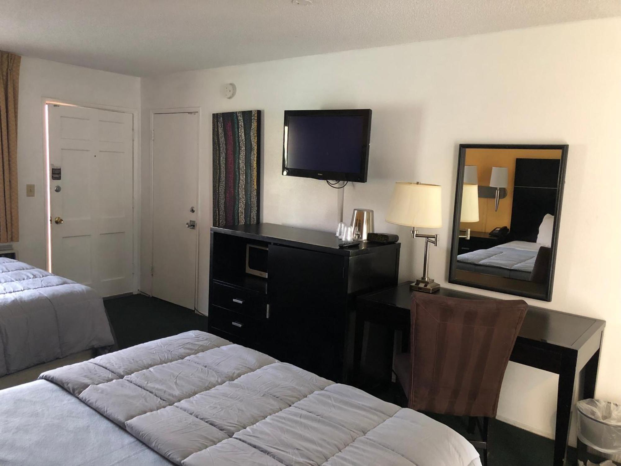 Standard Double Room with Two Double Beds,1709568242:JPEG