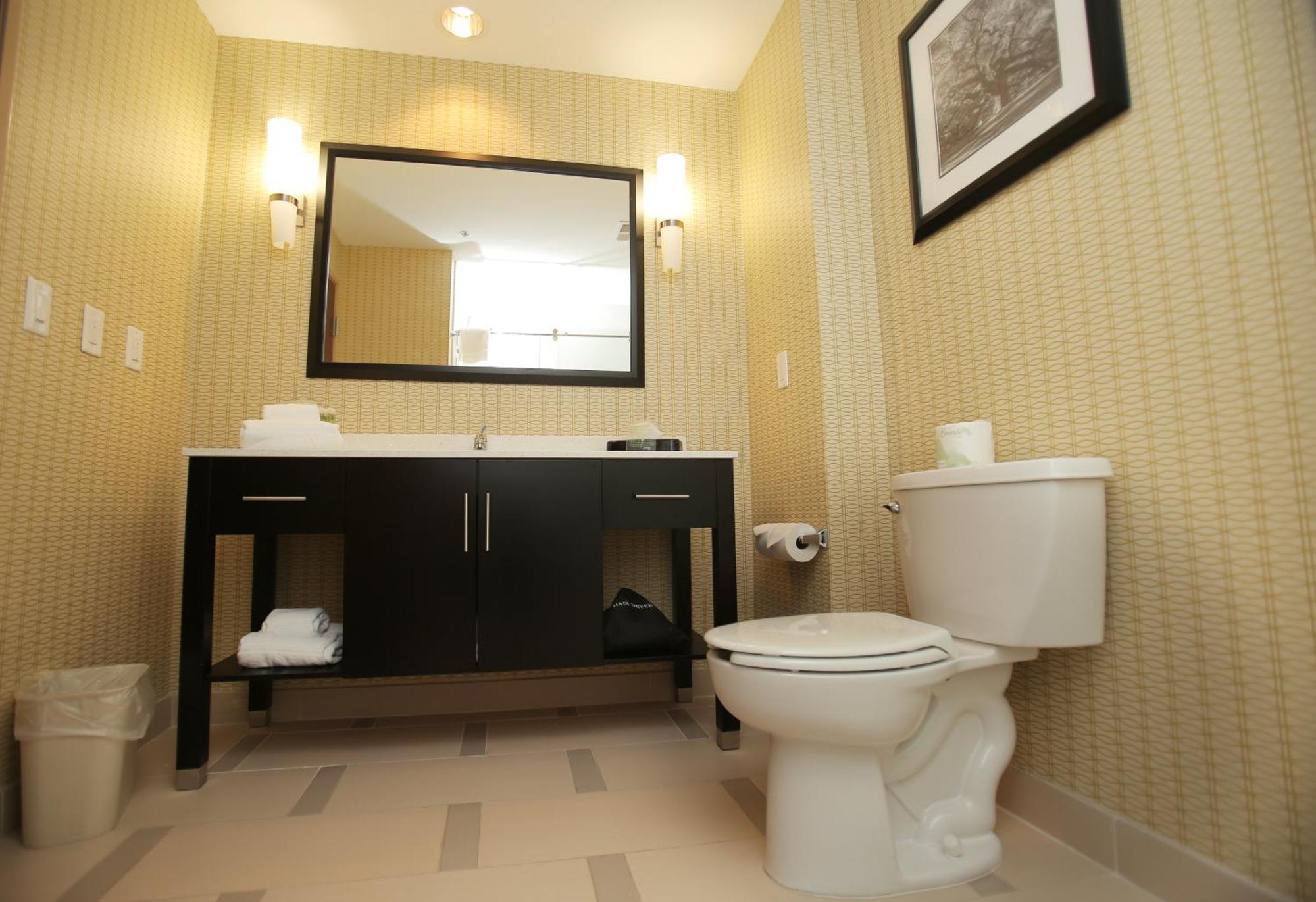 Standard Queen Room with Two Queen Beds - Communications Accessible