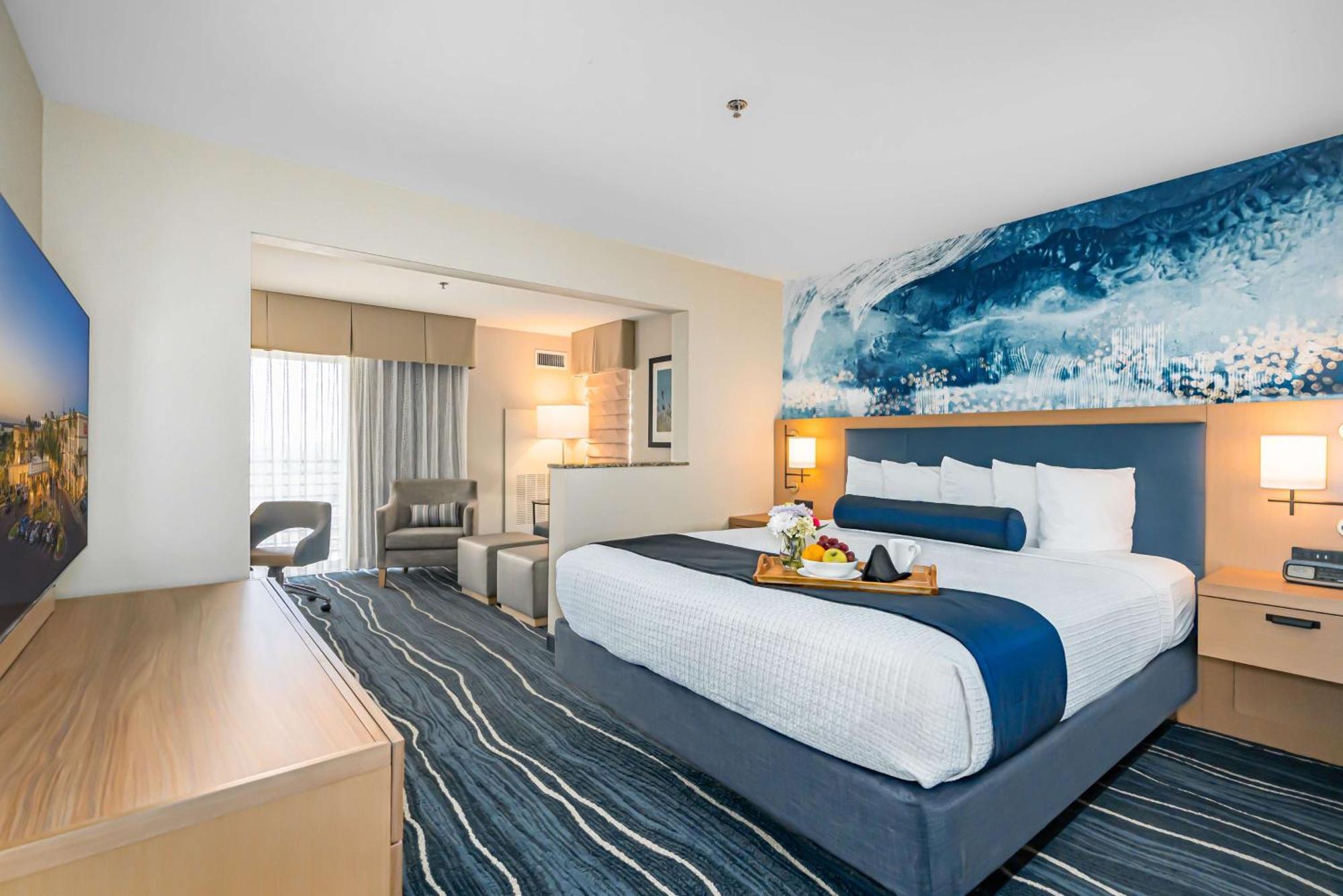 King Suite with Sofa Bed - Non-Smoking