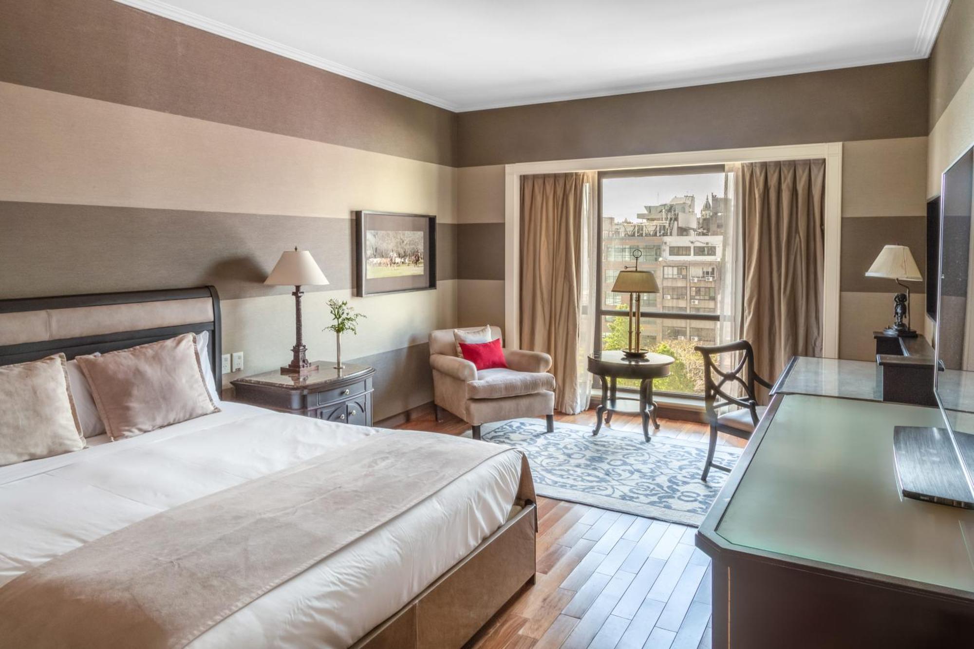 Premium King Room