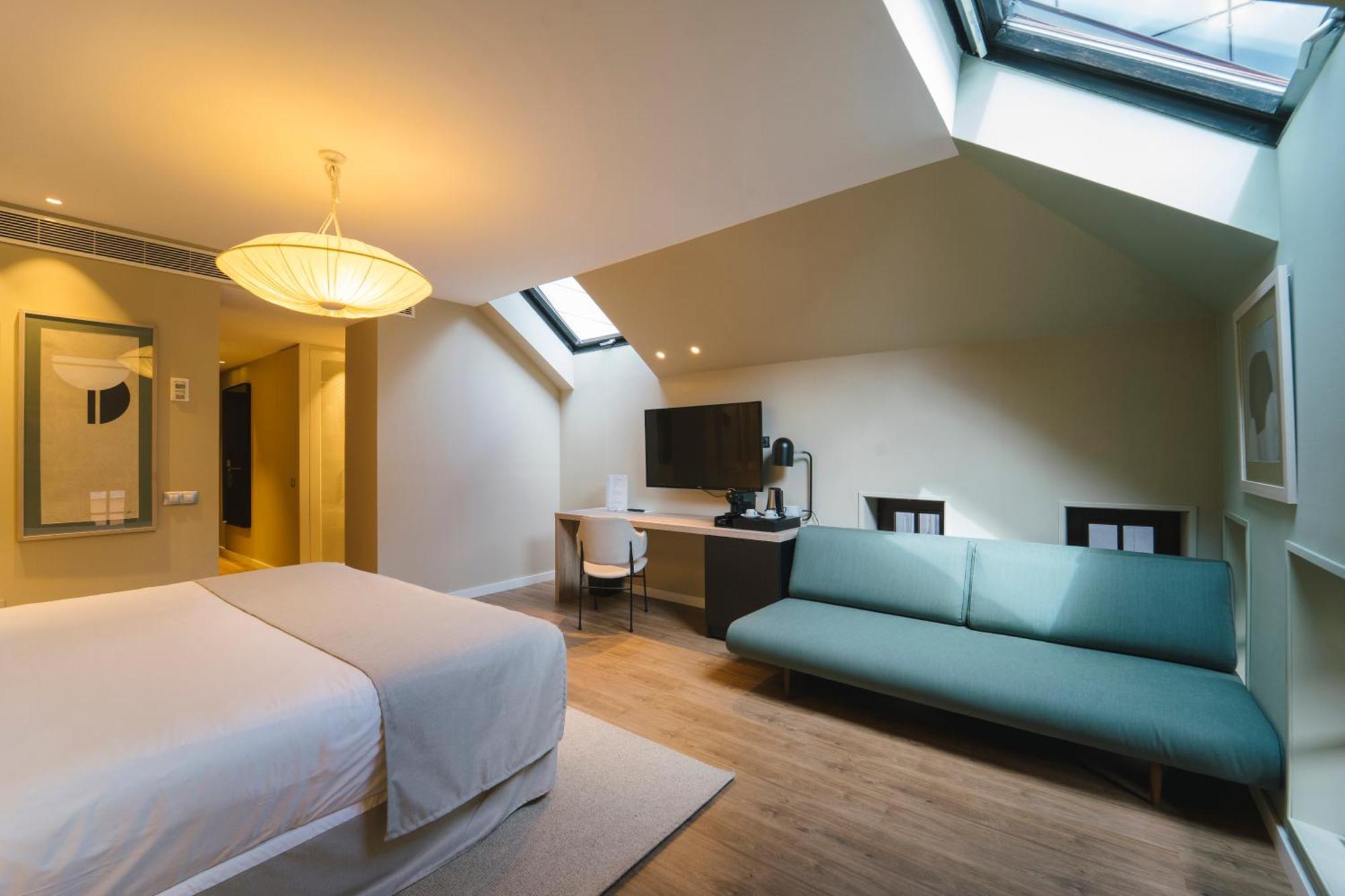 Habitación Familiar Premium (1 adulto + 2 niños)