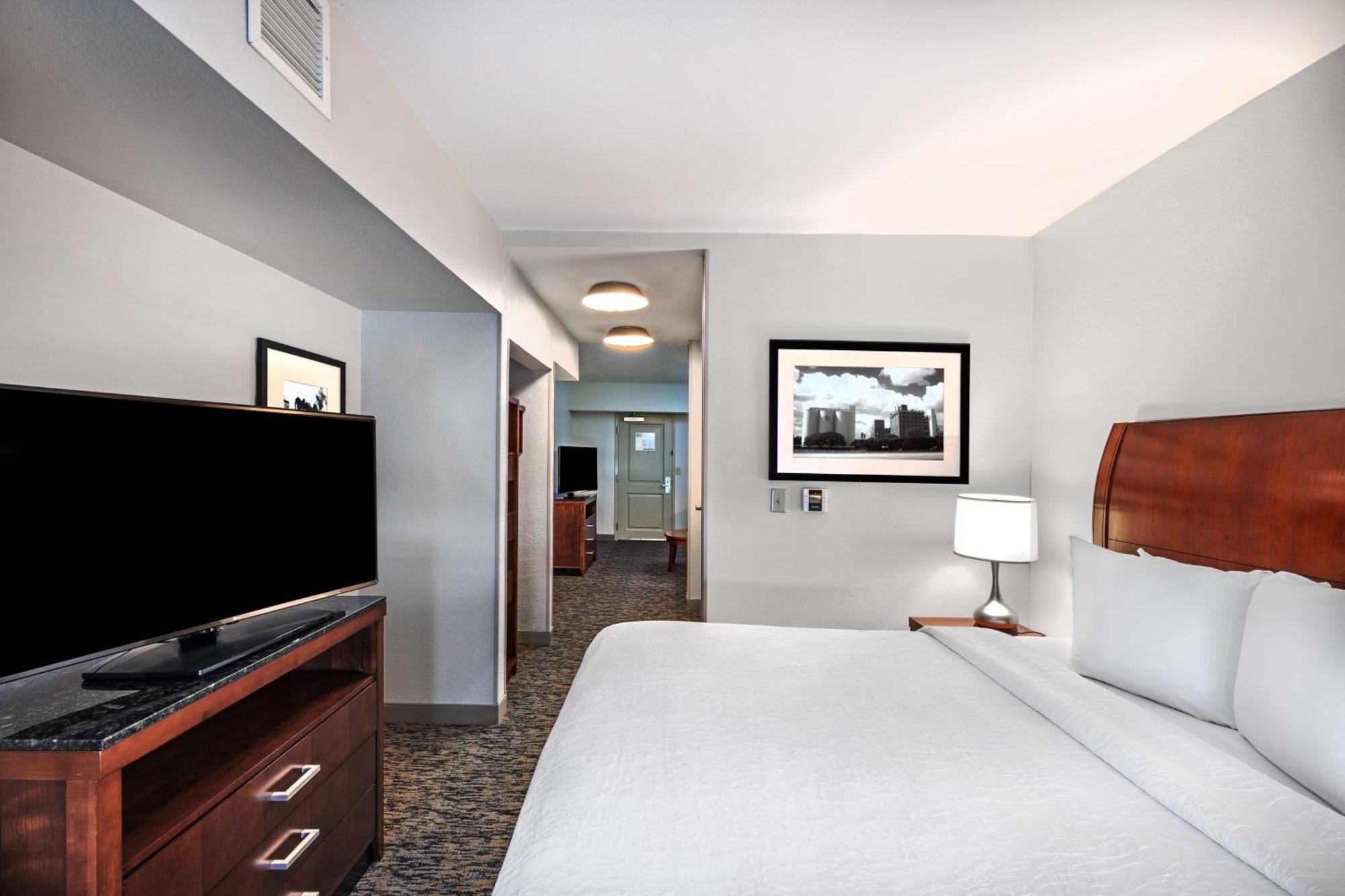Junior King Suite with Seating Area