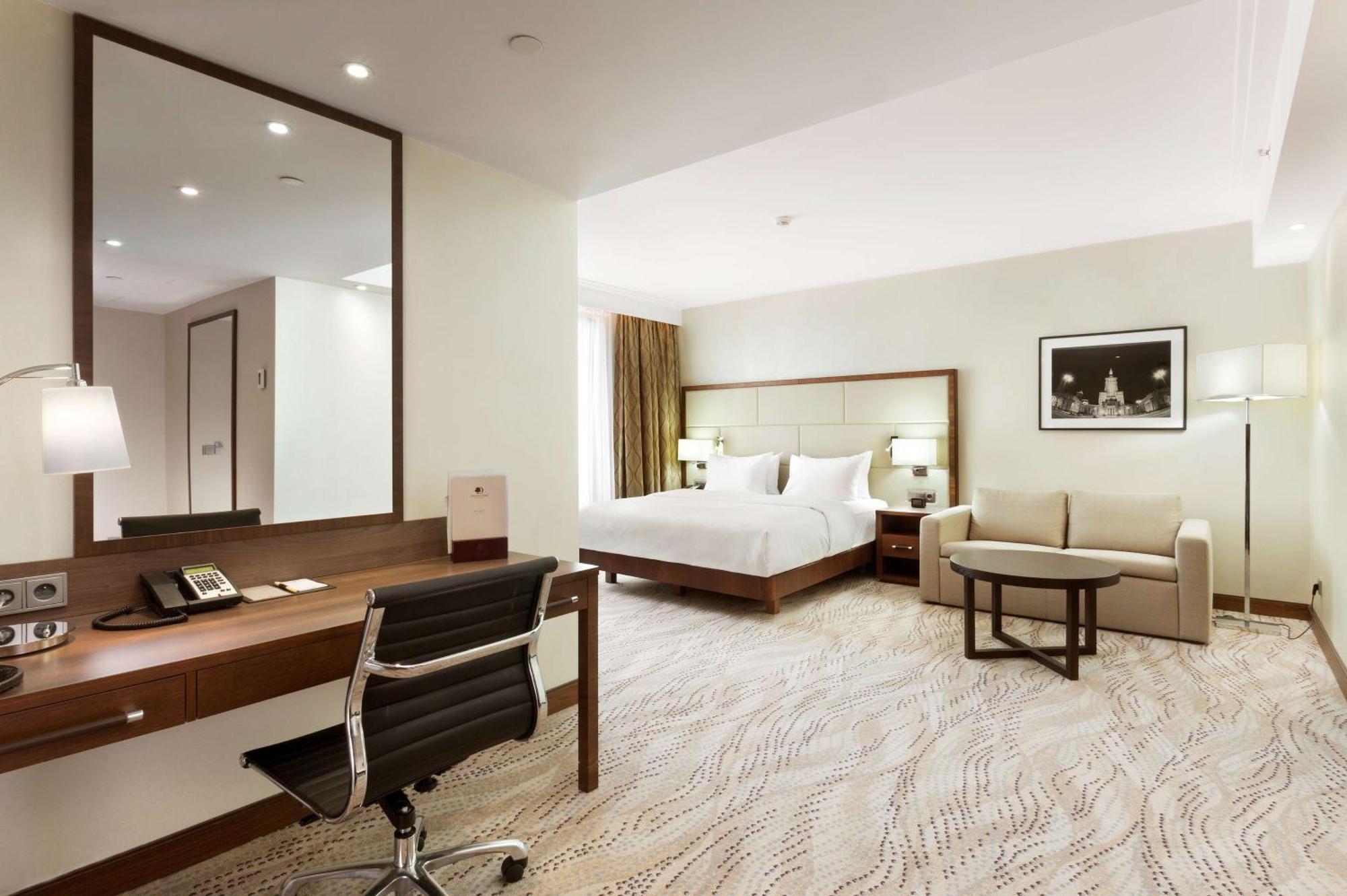 Deluxe Zimmer mit Kingsize-Bett