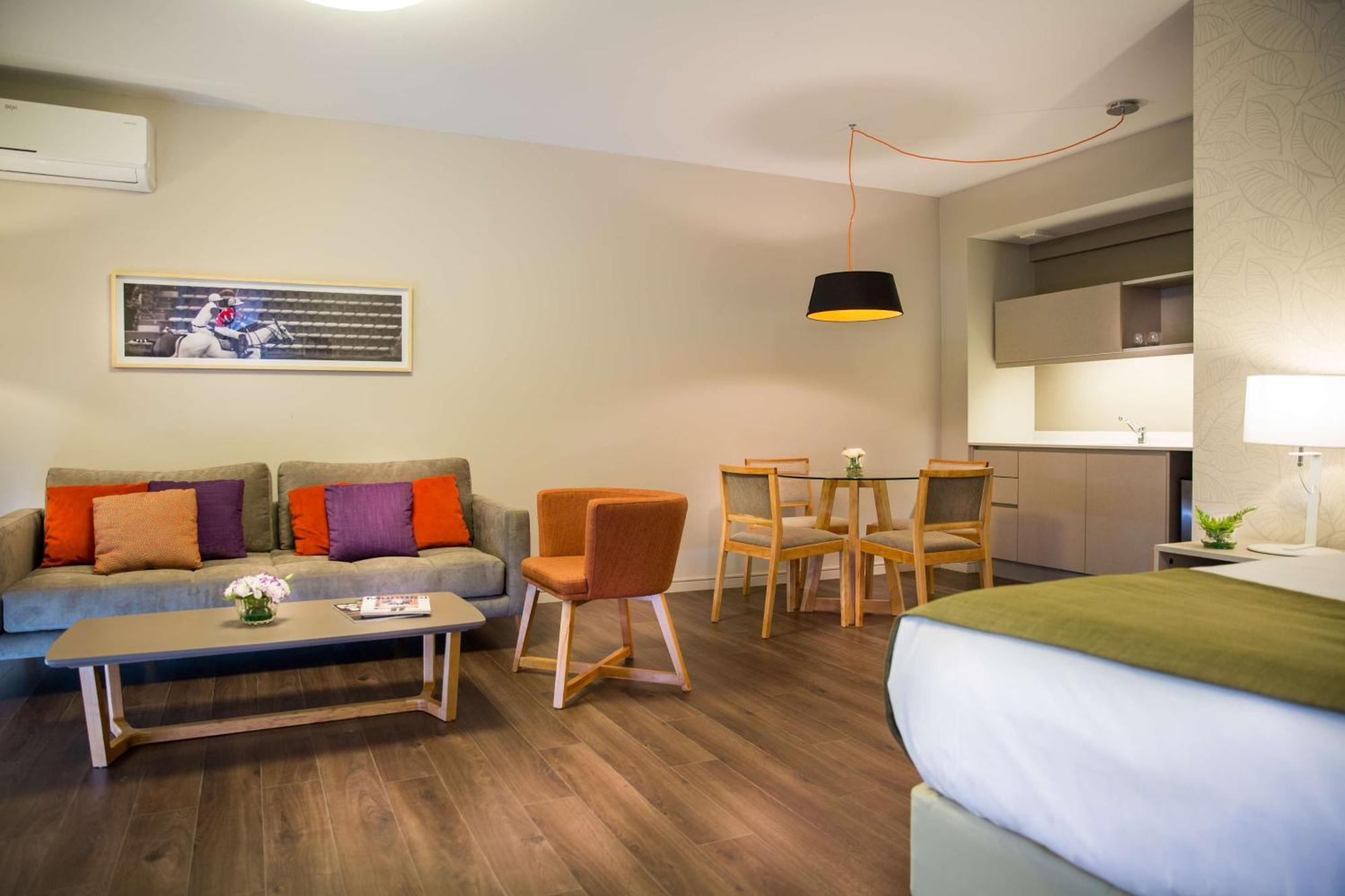 Kamer met Queensize Bed - Geschikt voor Gasten met een Lichamelijke Beperking/Rookvrij