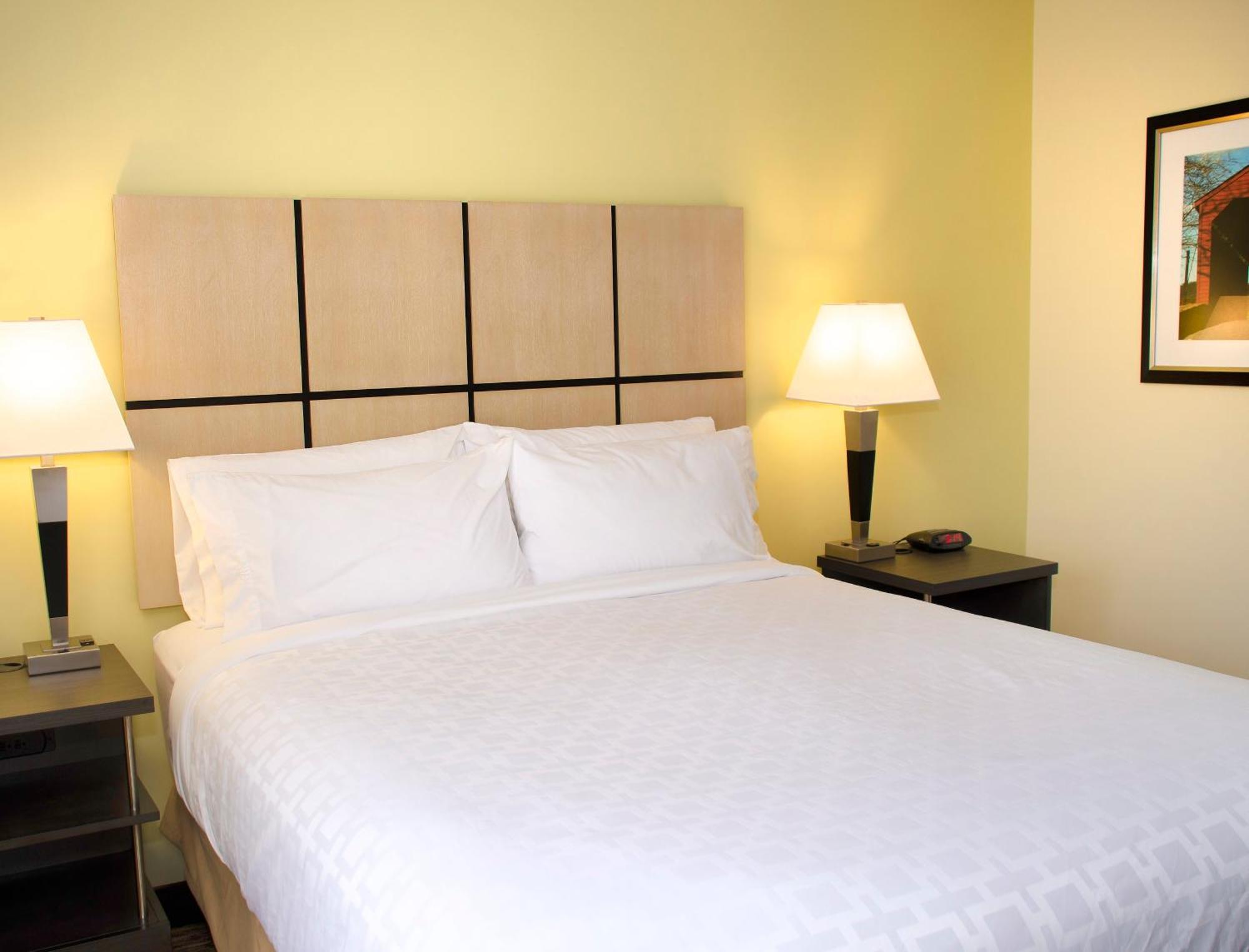 Queen Studio Suite
