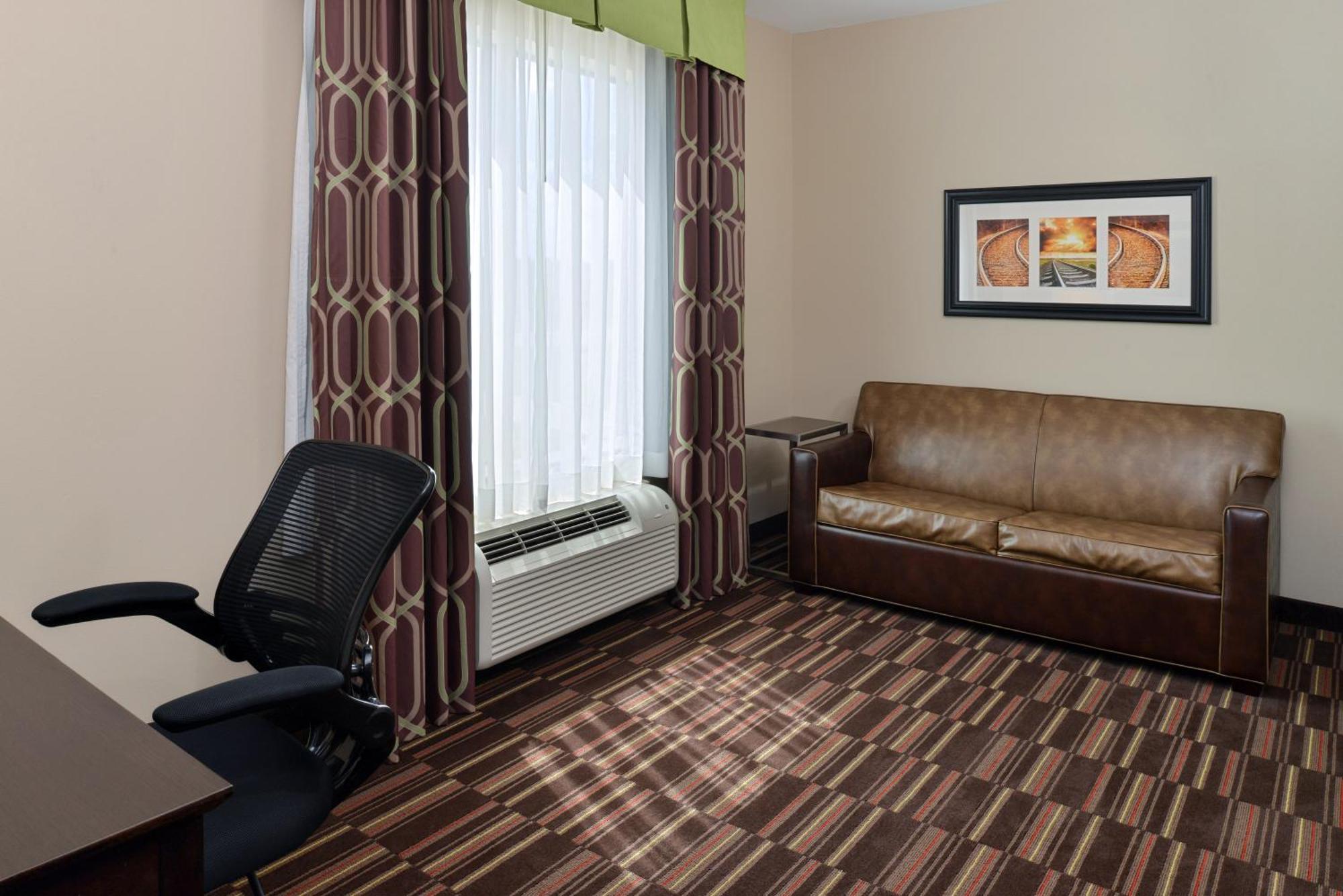 One-Bedroom Suite with Two Queen Beds
