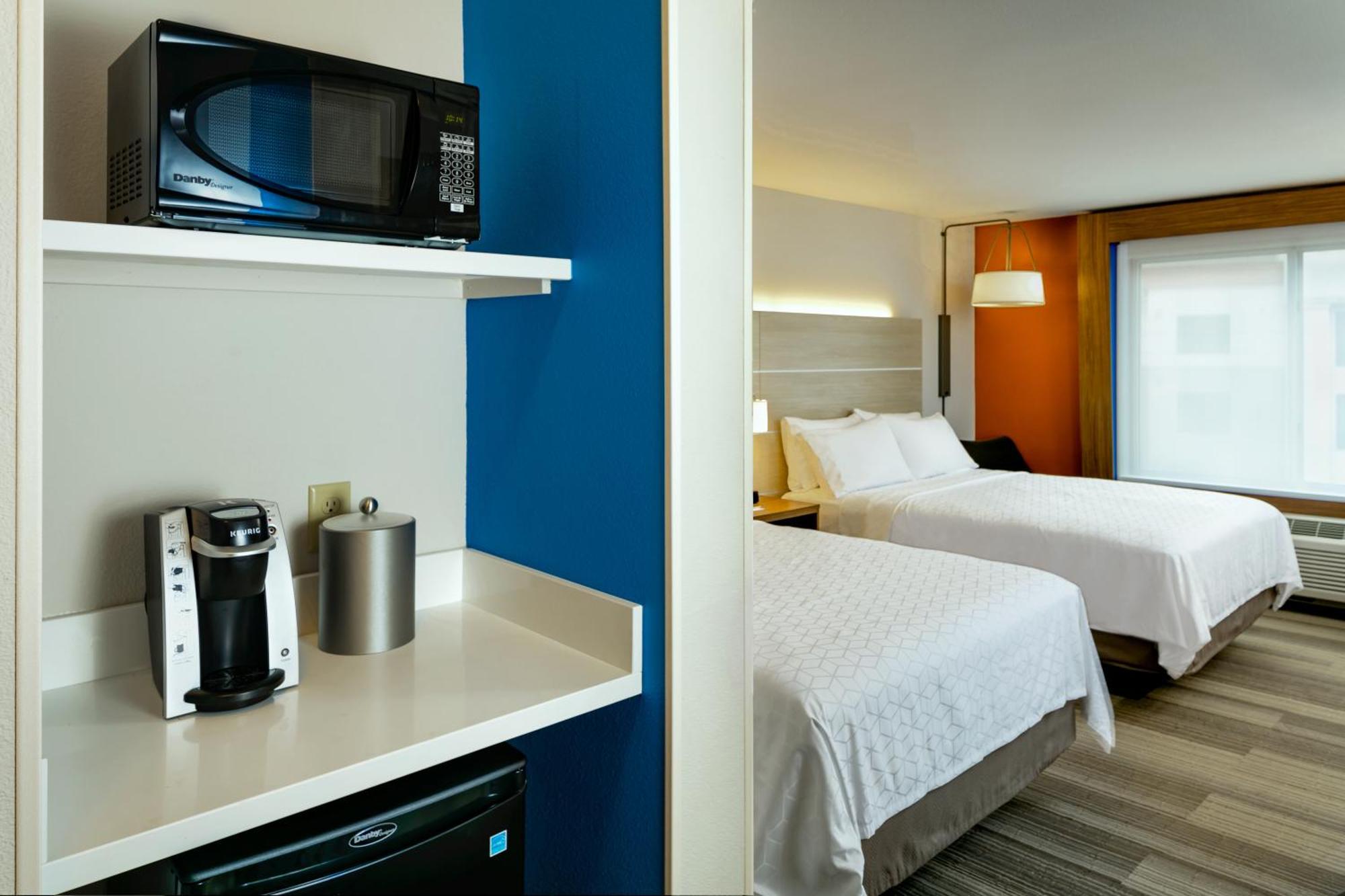 Standard Room with Two Queen Beds
