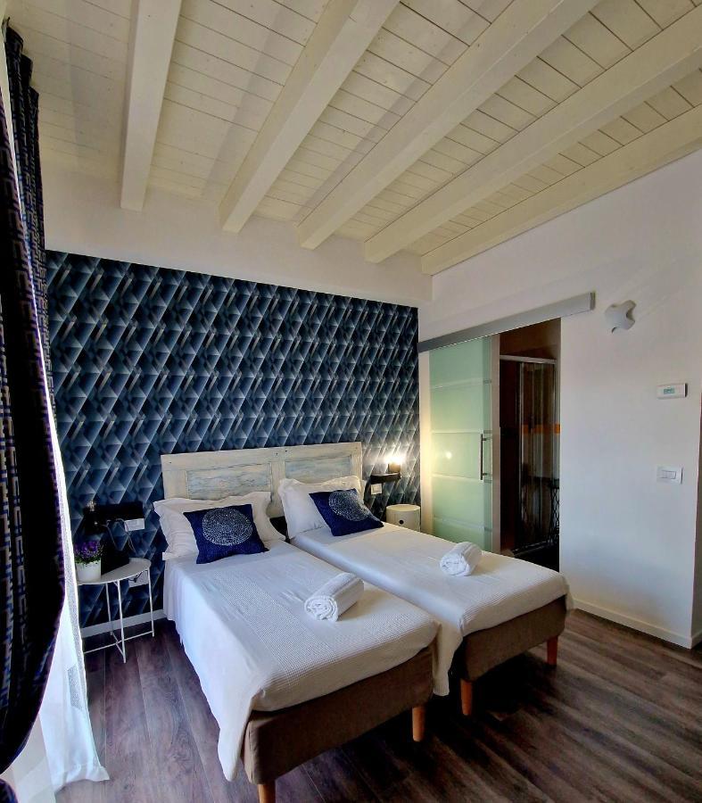Chambre Double ou Lits Jumeaux avec Terrasse