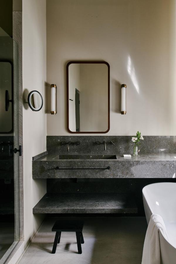 Suite Júnior