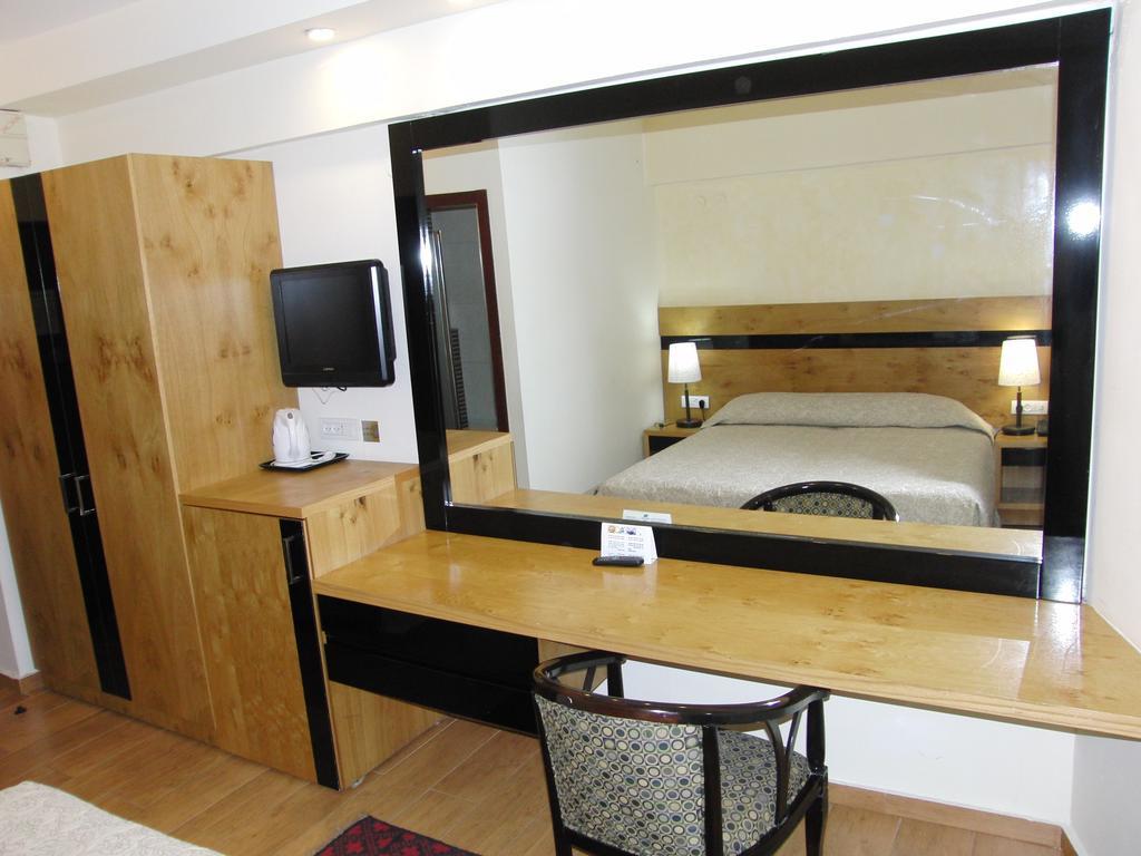 Chambre Double ou Lits Jumeaux
