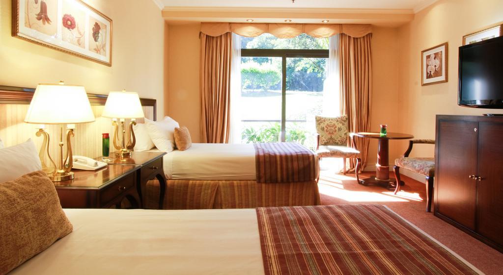 Junior Suite,1710407586:JPEG