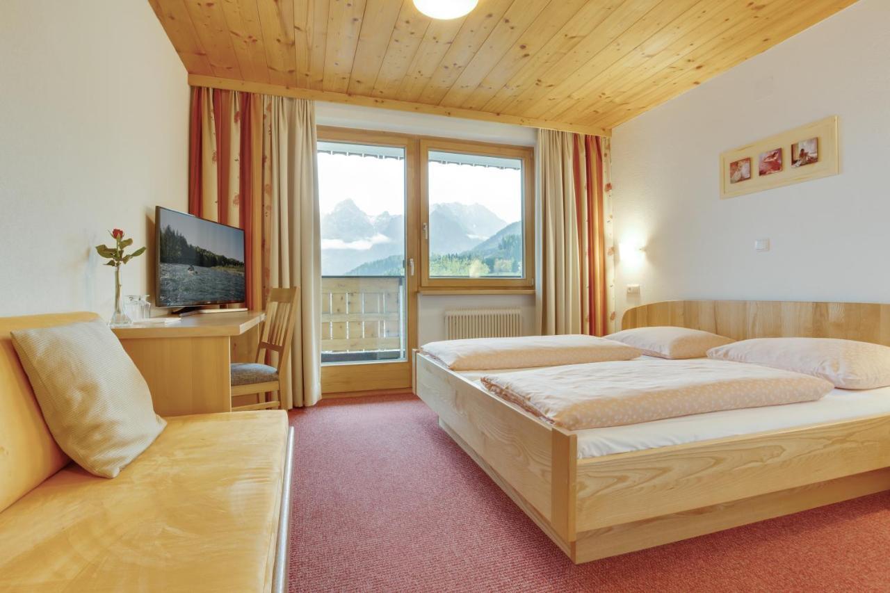 Doppelzimmer mit Balkon