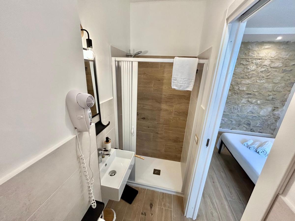 Camera Matrimoniale con Bagno Privato