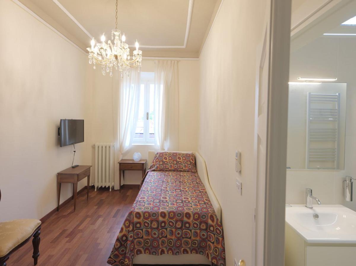 Eenpersoonskamer met Eigen Badkamer