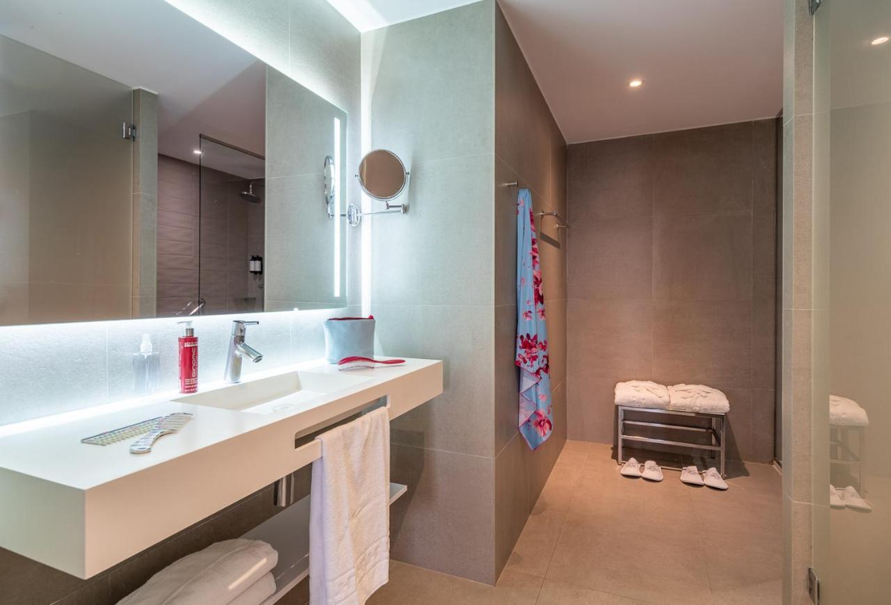 Suite met Uitzicht op Zee (2 Volwassenen + 2 Kinderen)