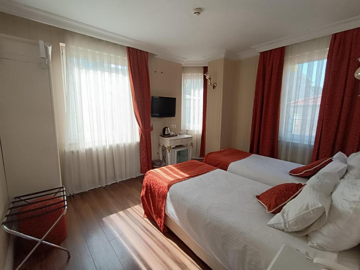 Chambre Double ou Lits Jumeaux avec Lit d'Appoint