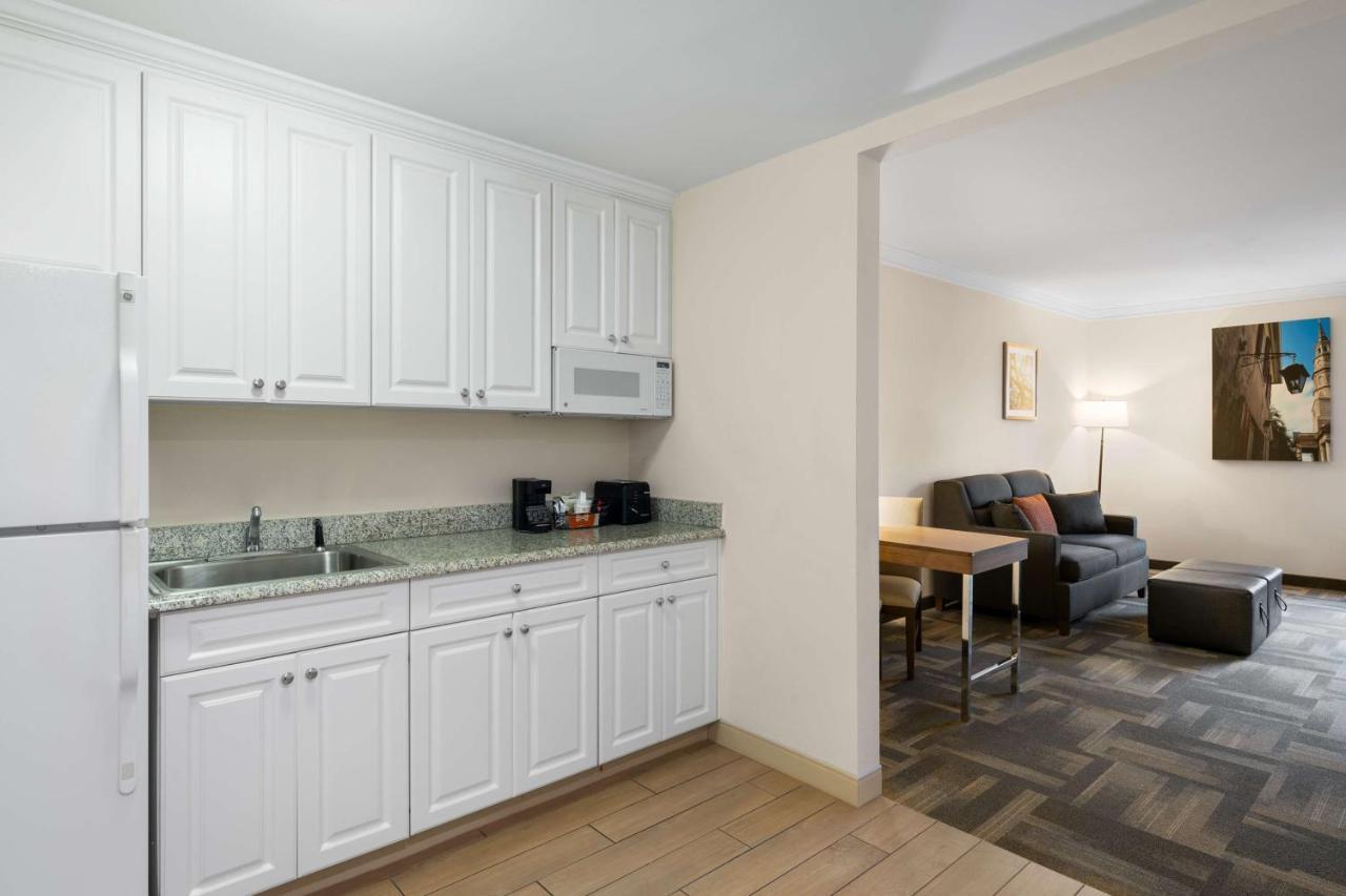 Executive King Room