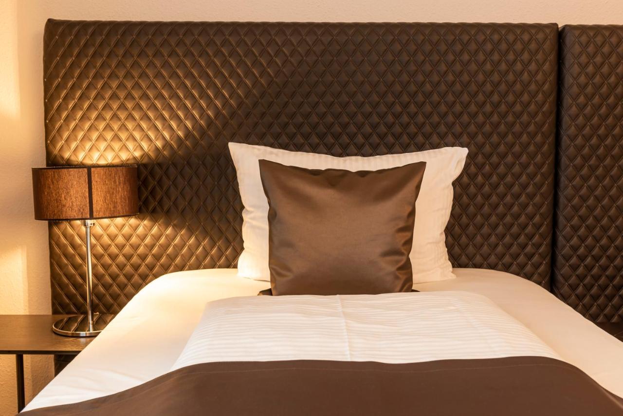 Standard Single Room,1498816672:JPEG