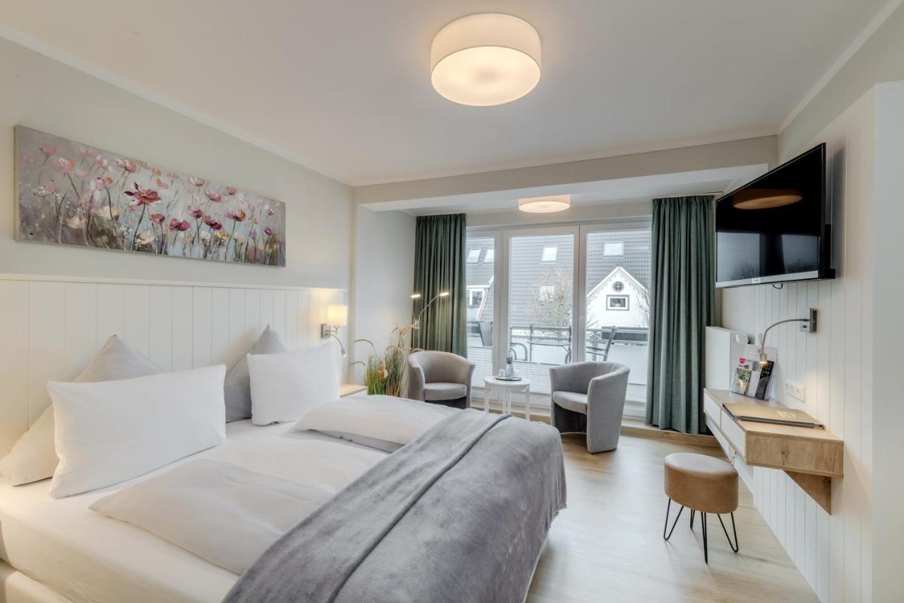 Double Room,1588034848:JPEG