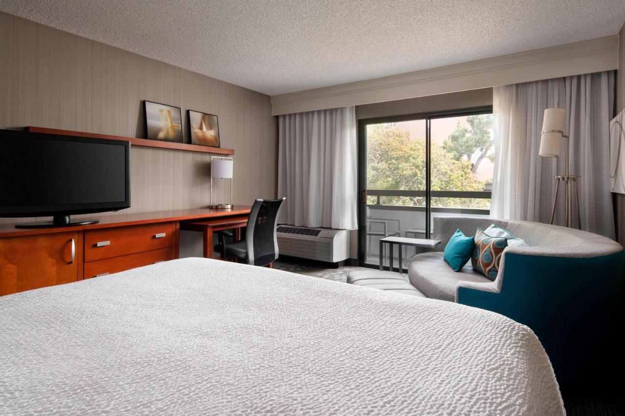 King Room with Courtyard View