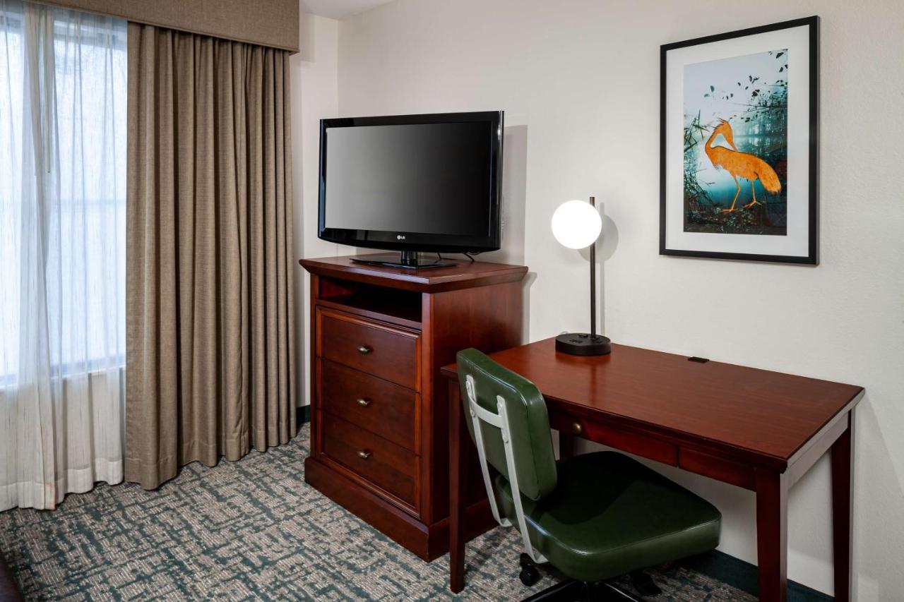 One-Bedroom King Suite