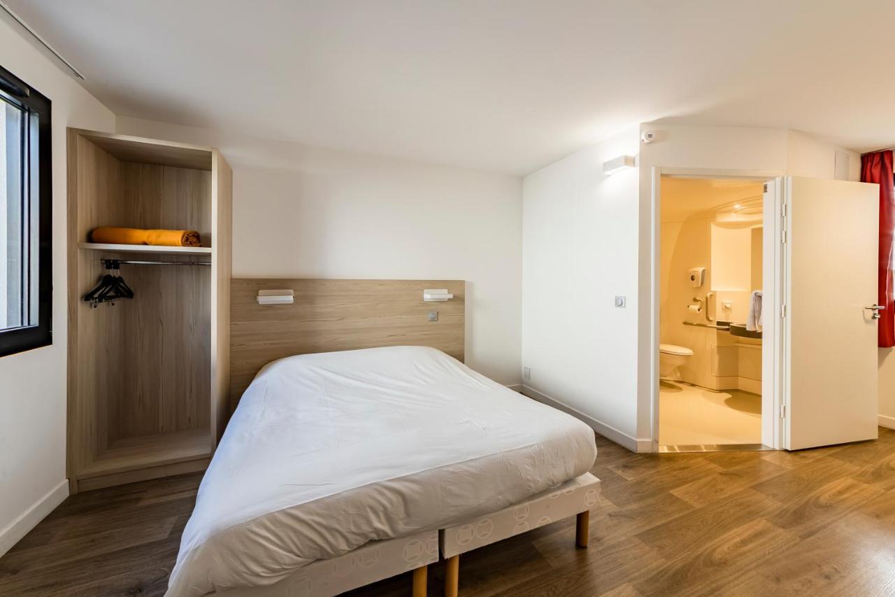 Chambre Double - Accessible aux Personnes à Mobilité Réduite