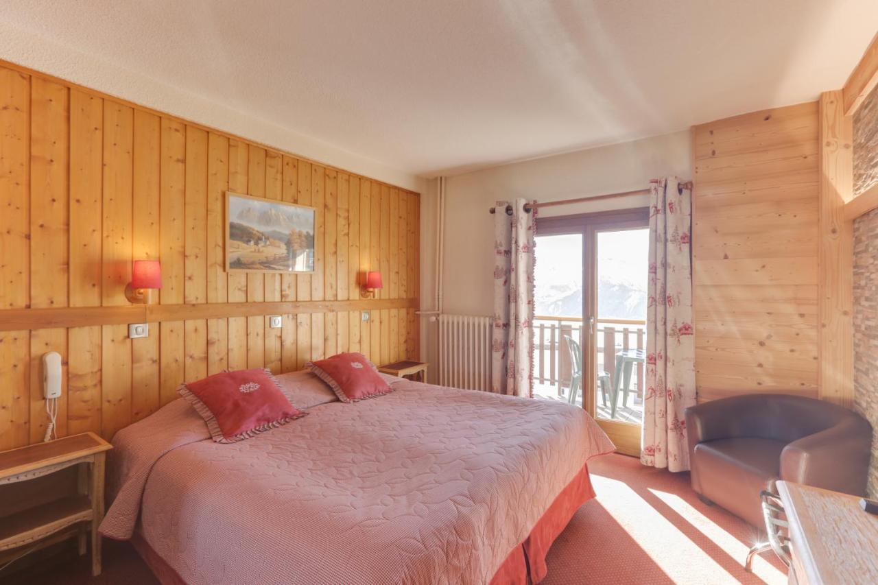 Deluxe Double Room with Balcony,1499348227:JPEG