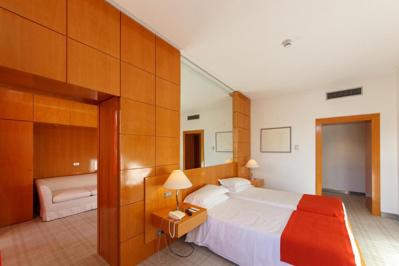 Classic Dreibettzimmer