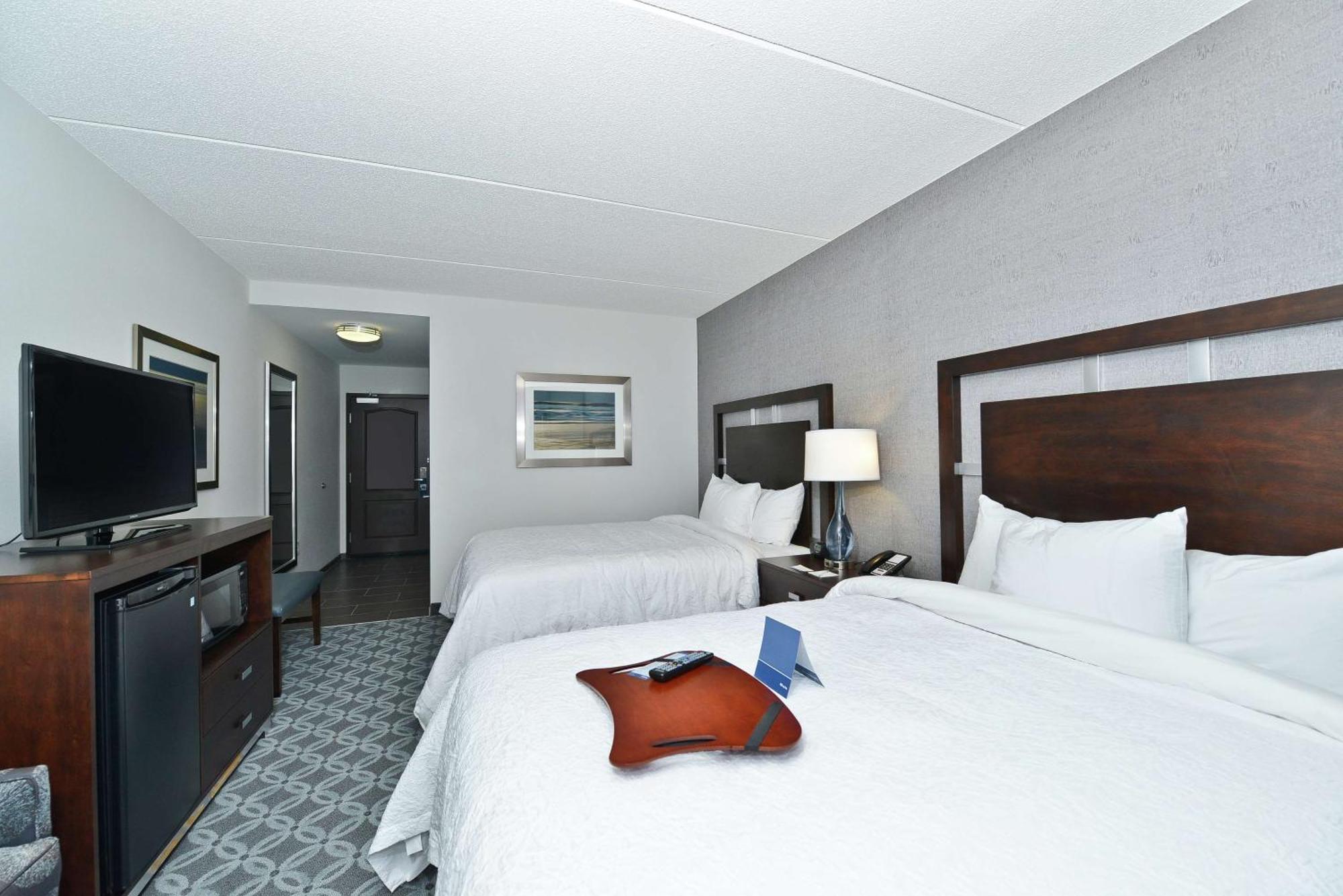 Room with Two Queen Beds - Non-Smoking