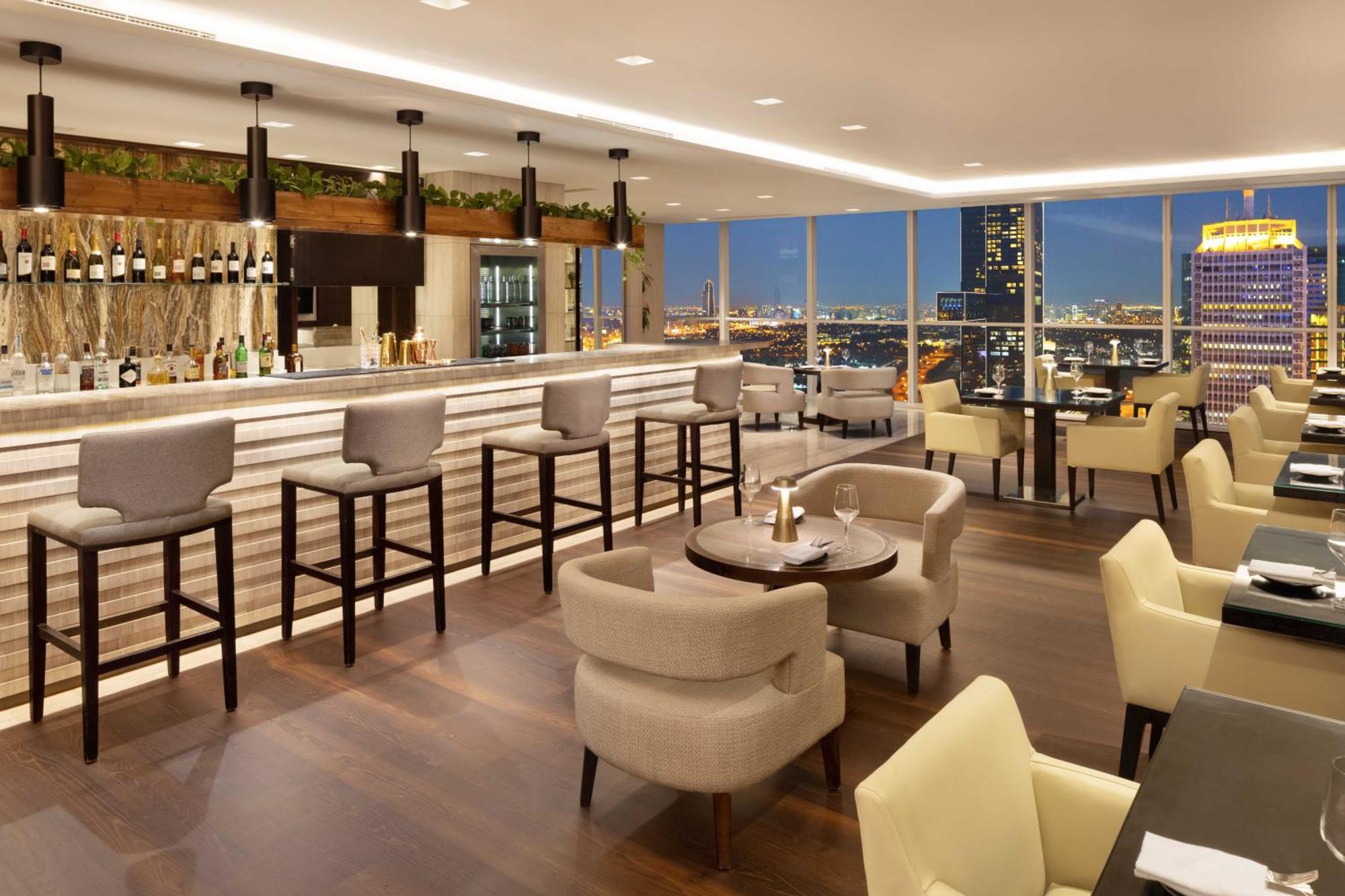 Deluxe Suite mit 1 Schlafzimmer mit 1 Kingsize-Bett - Zugang zur Clublounge