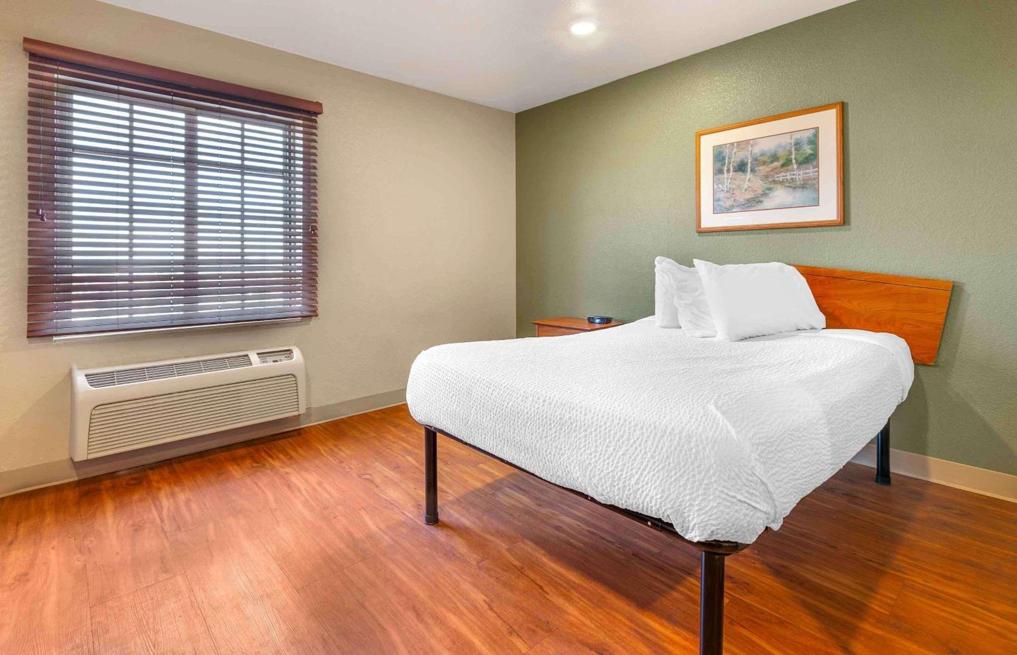Standard Double Room - Non-Smoking