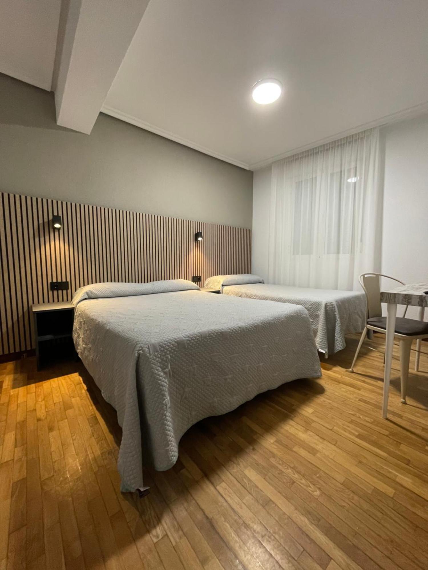 Double or Twin Room,1499200015:JPEG