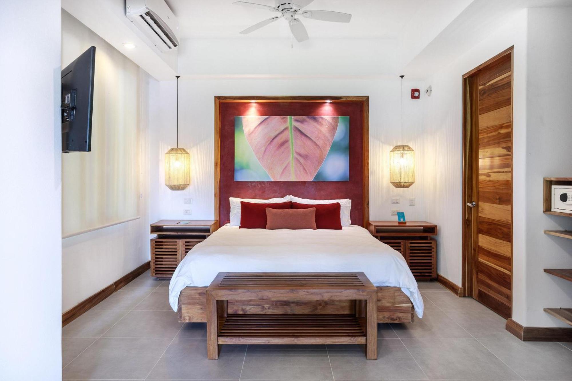 Ocean Breeze Suite,1509443980:JPEG