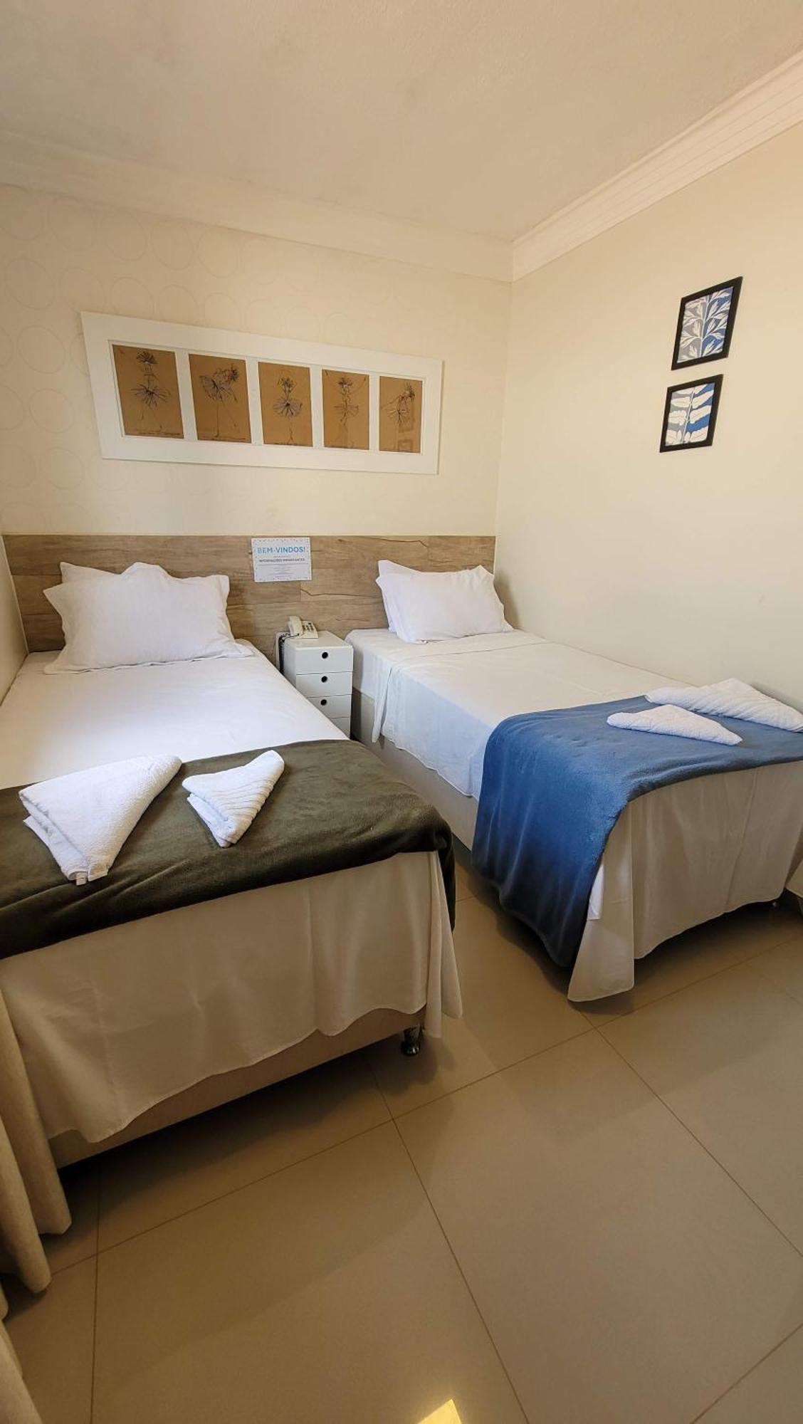 Twin Room,1499347597:JPEG