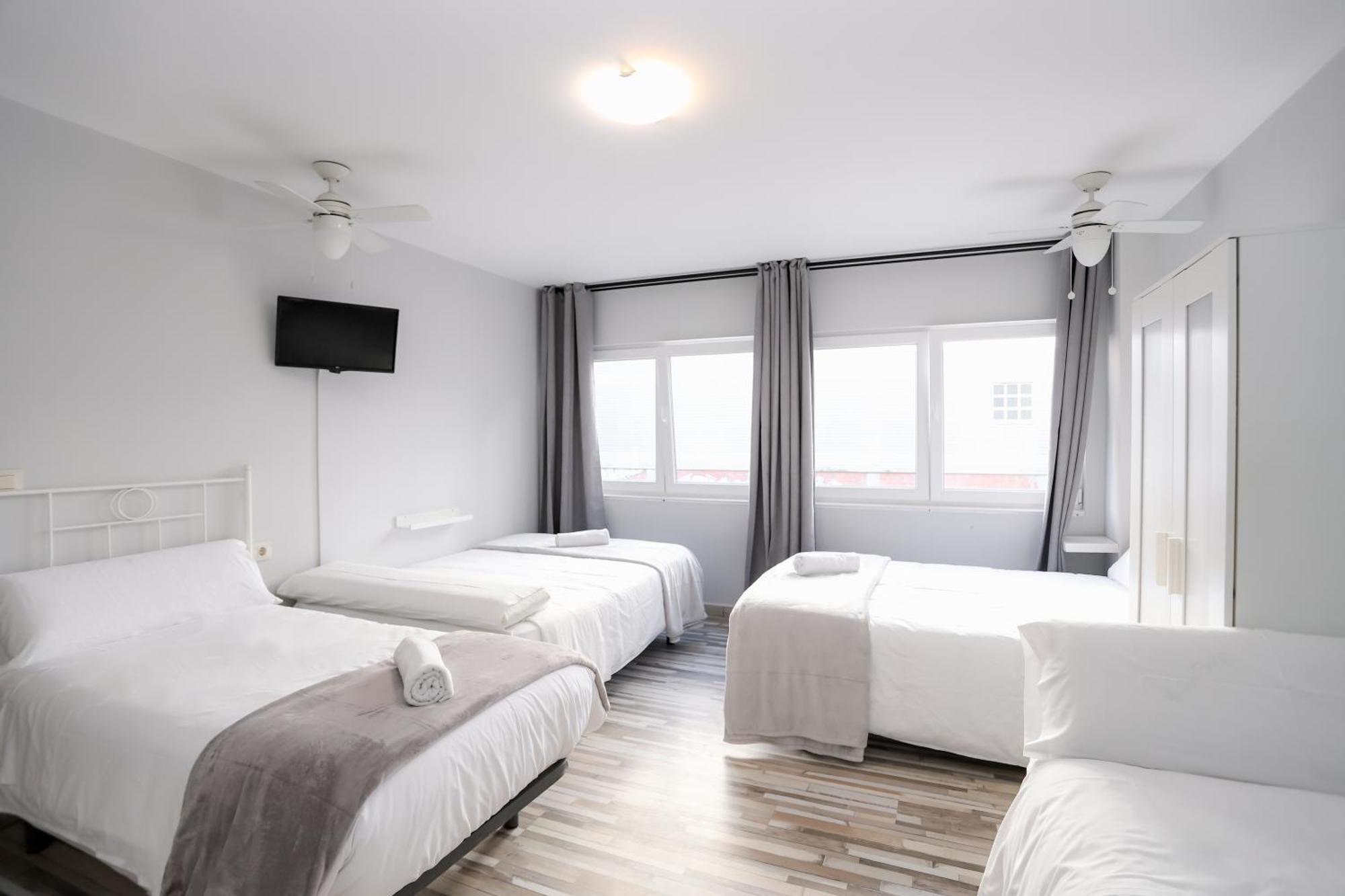 Quadruple Room with Private Bathroom,1499465422:JPEG