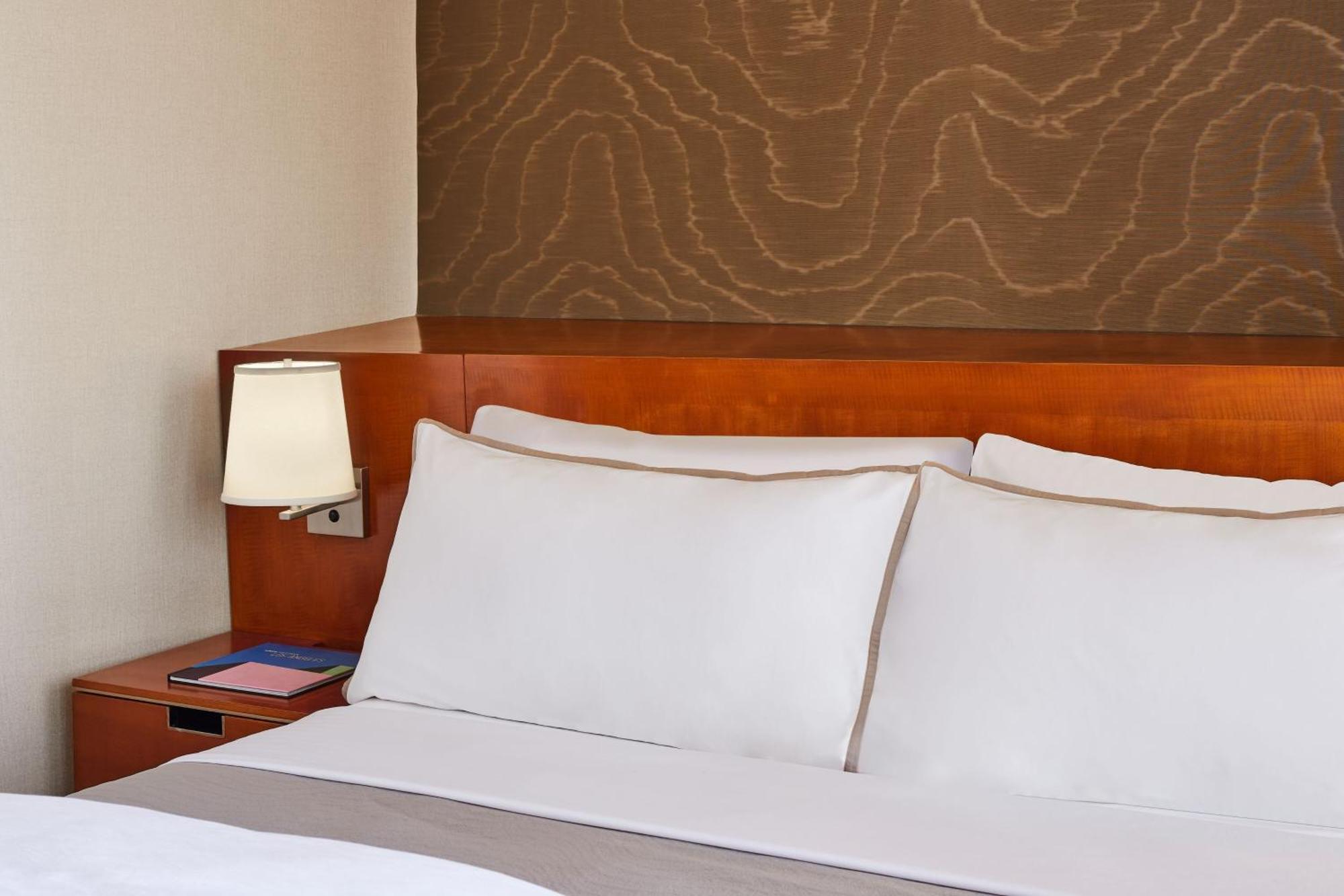 Suite Tower de 1 dormitorio con sofá cama y vistas a la ciudad - 1 cama extragrande