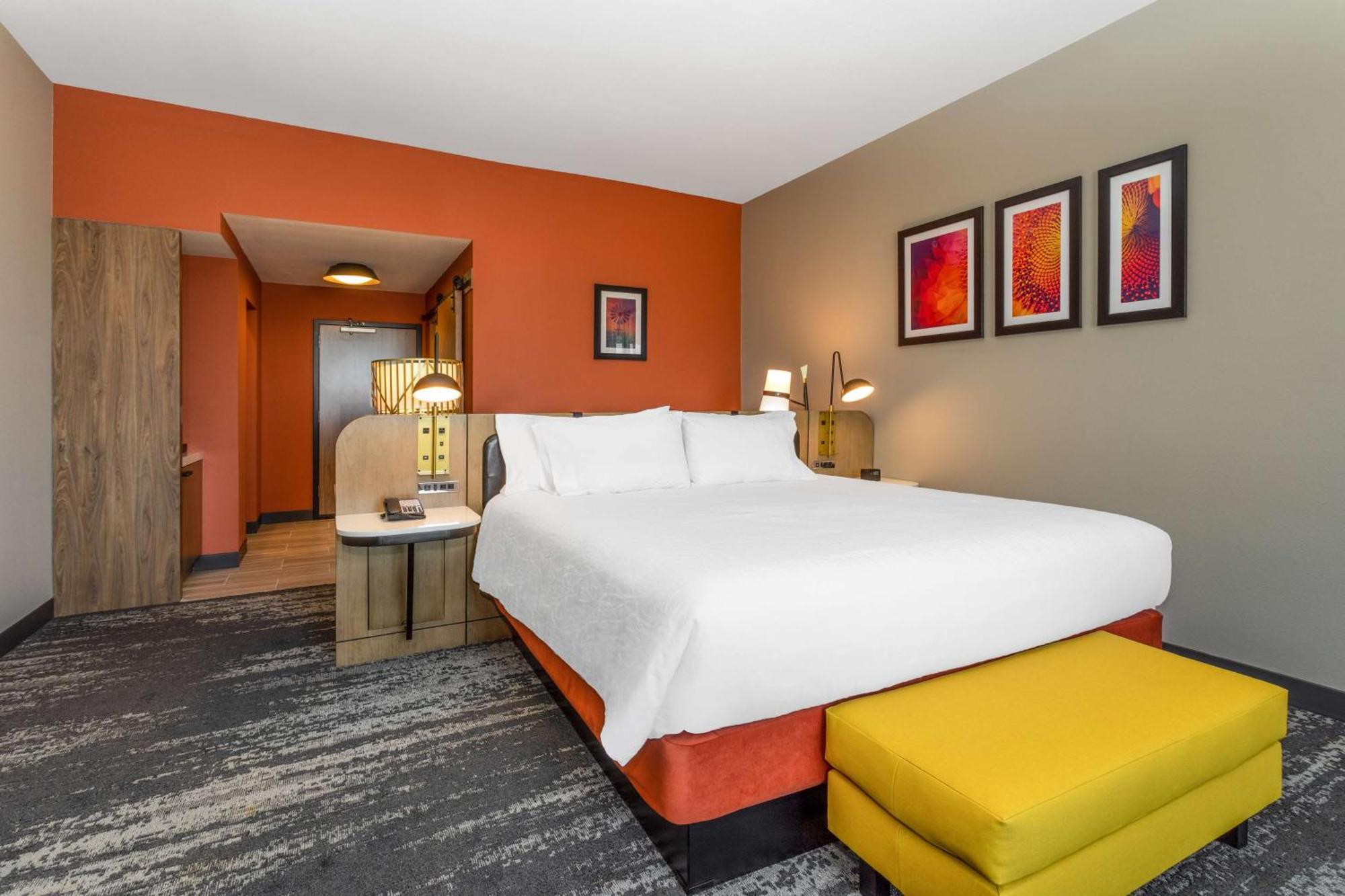 Premium King Room