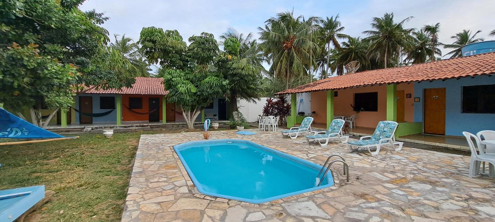 Quarto Duplo com Vista da Piscina
