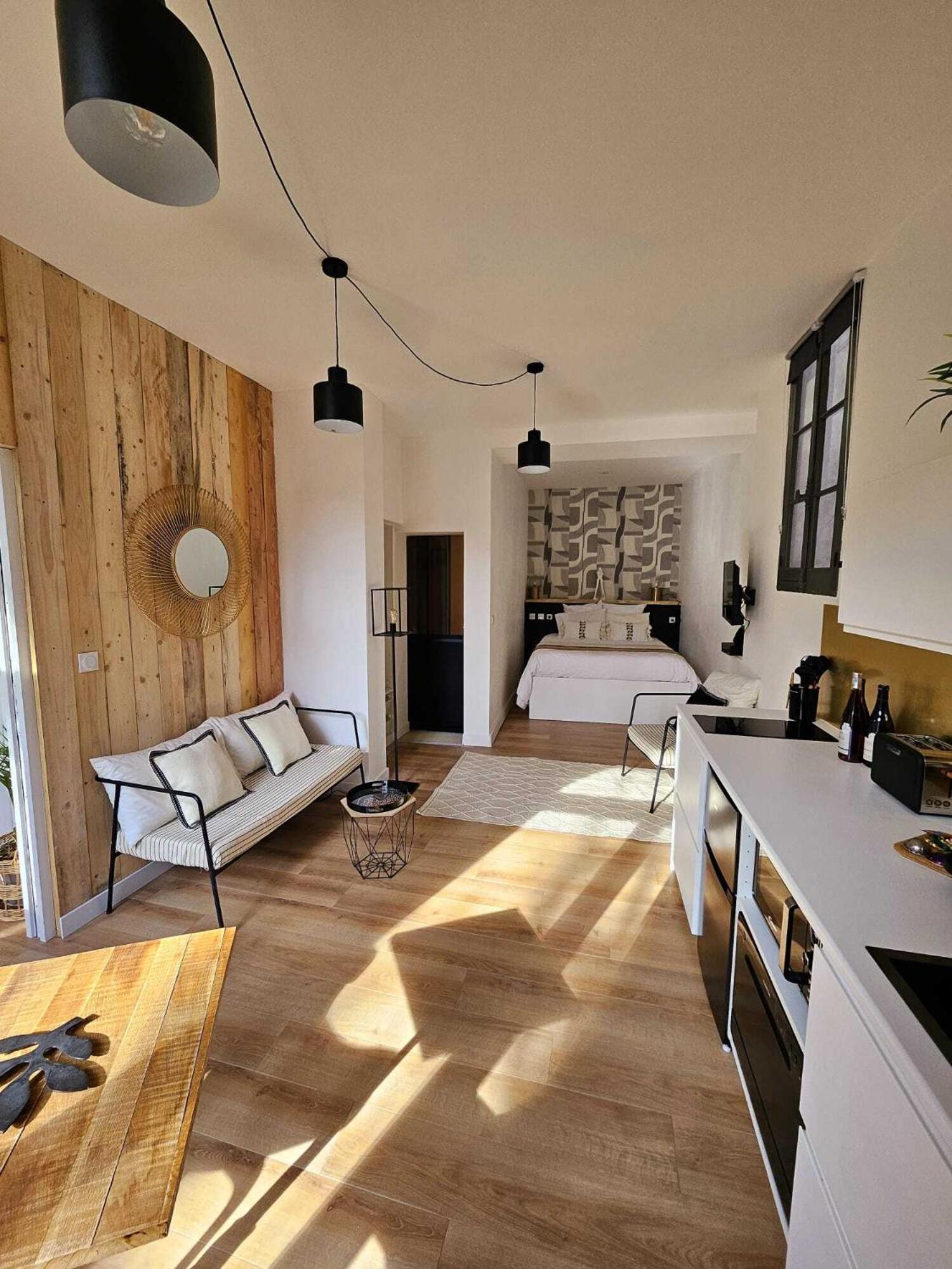 Appartement met 1 Slaapkamer en Uitzicht op het Zwembad