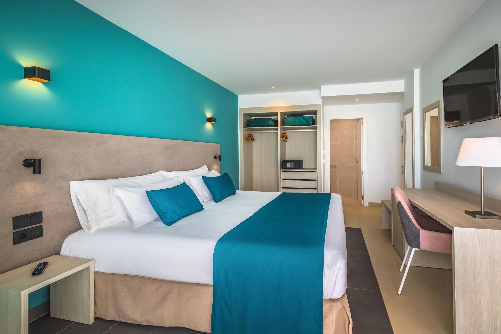Superior Double Room,1507124854:JPEG
